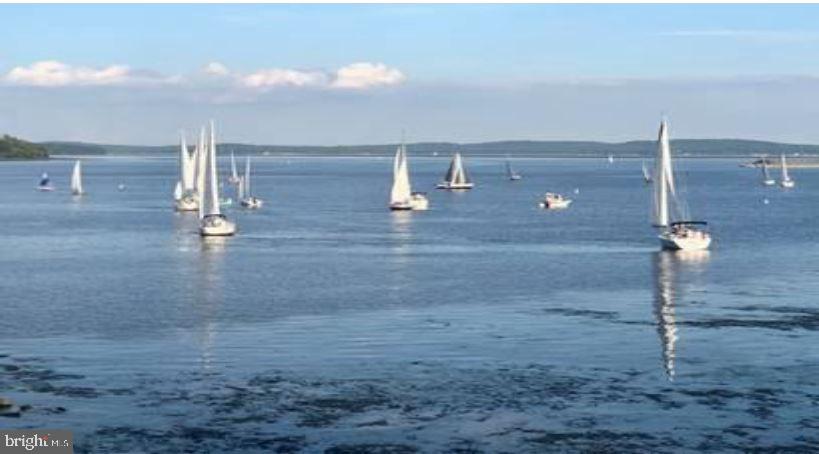 SENECA POINTE - Residential