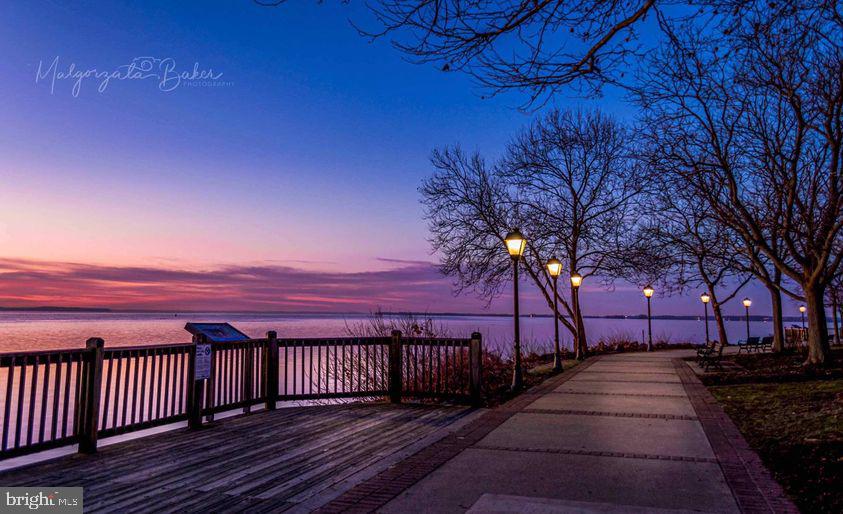 SENECA POINTE - Residential