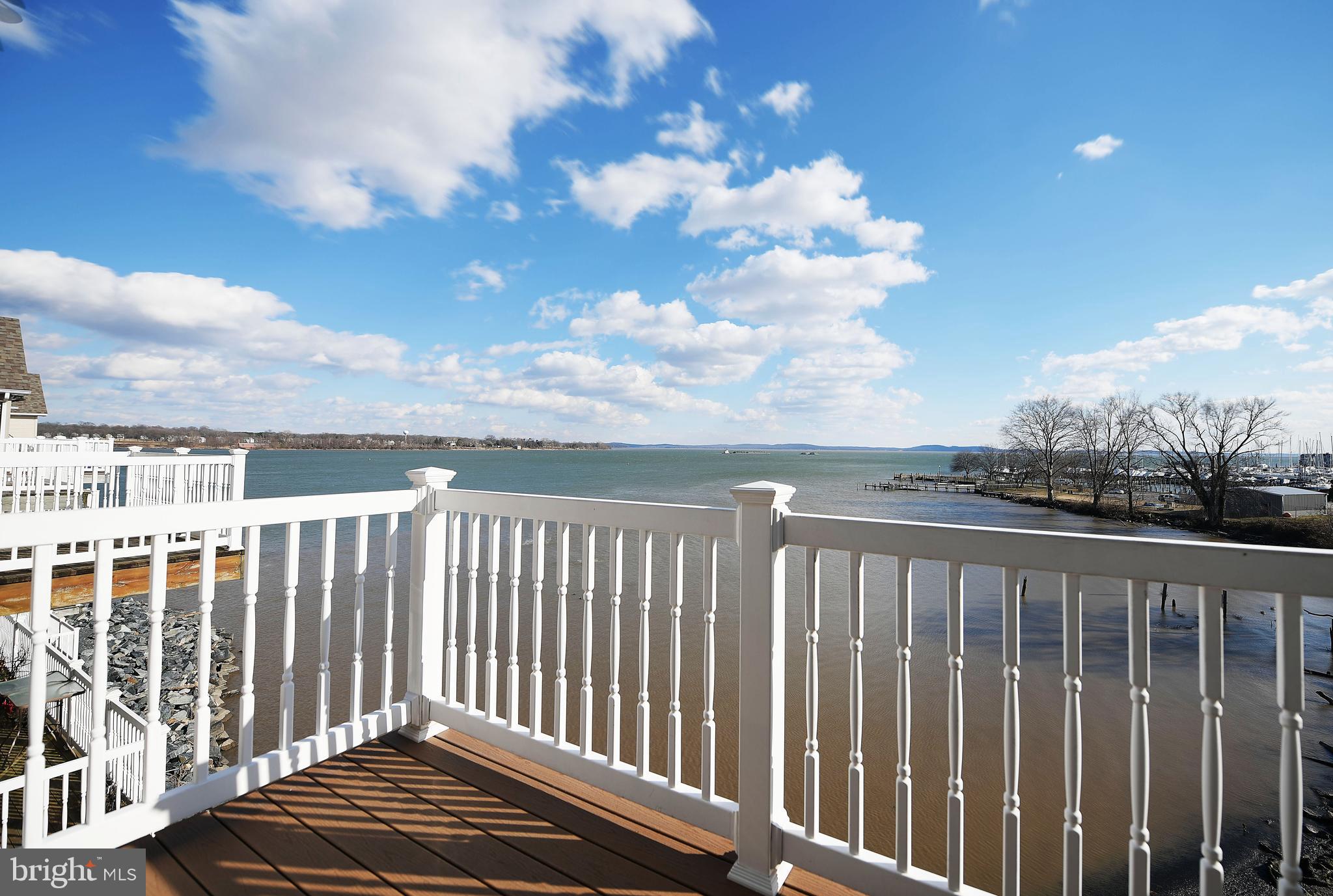 SENECA POINTE - Residential