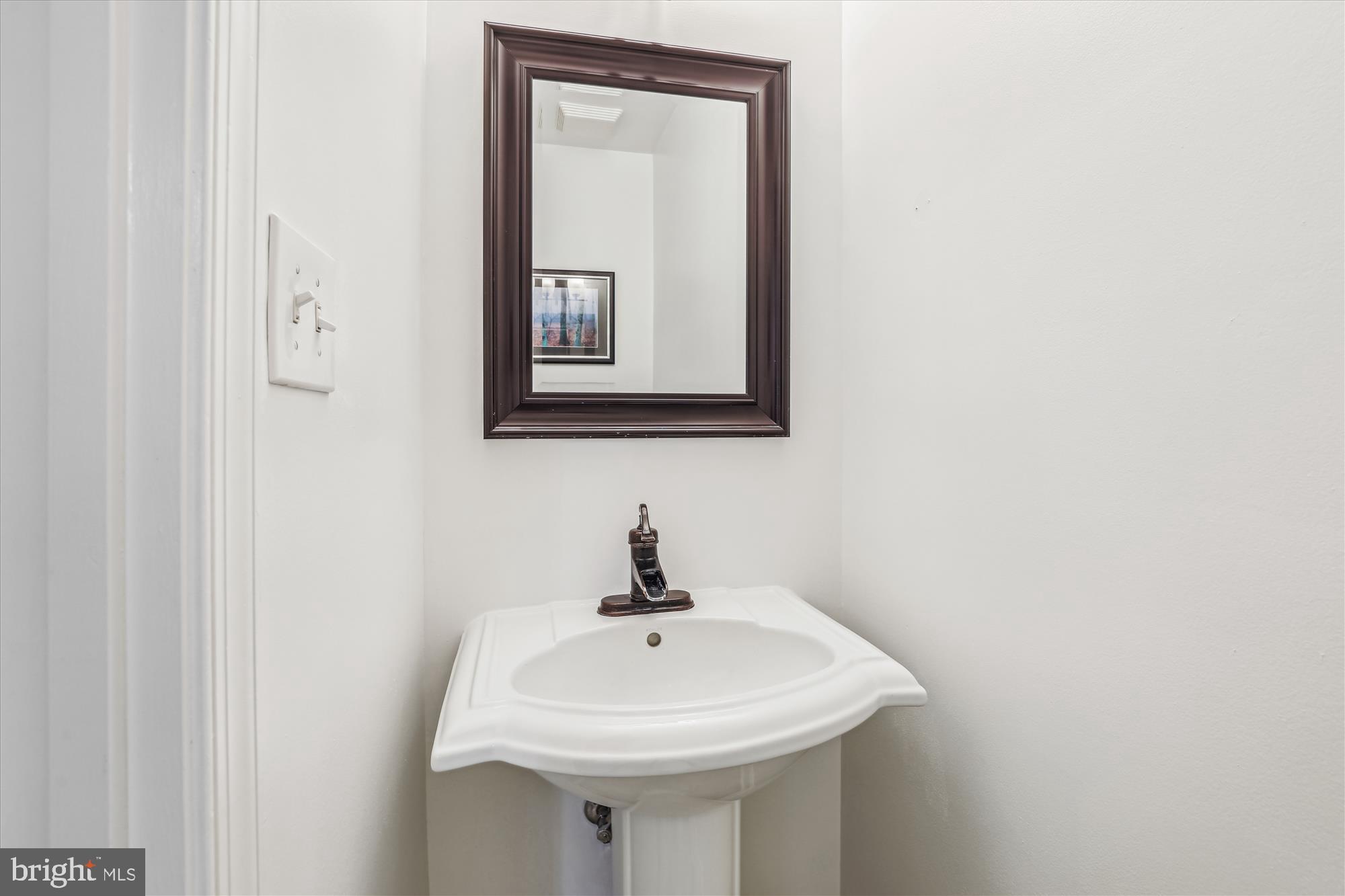 RUNNYMEADE - Residential