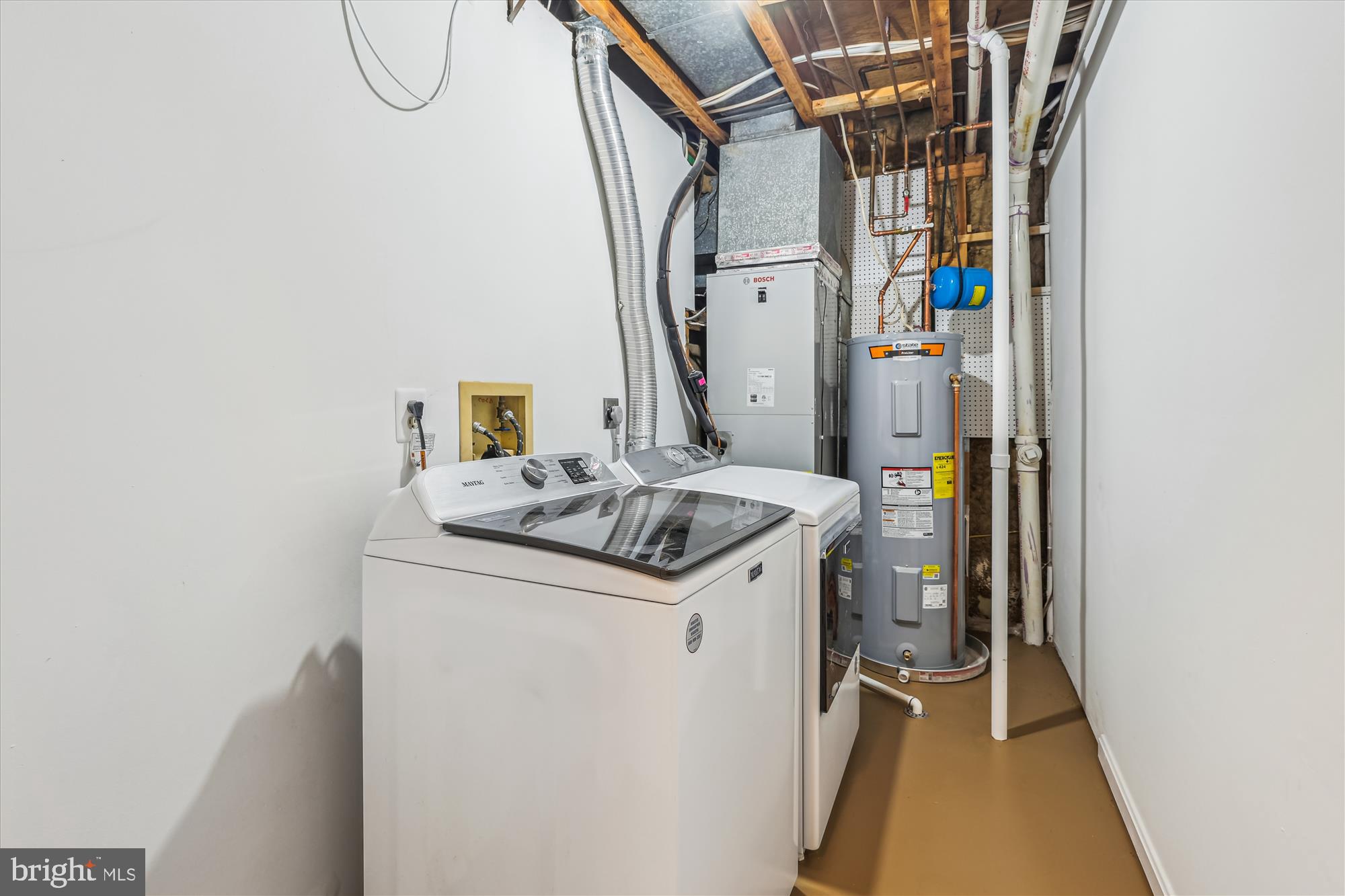 RUNNYMEADE - Residential