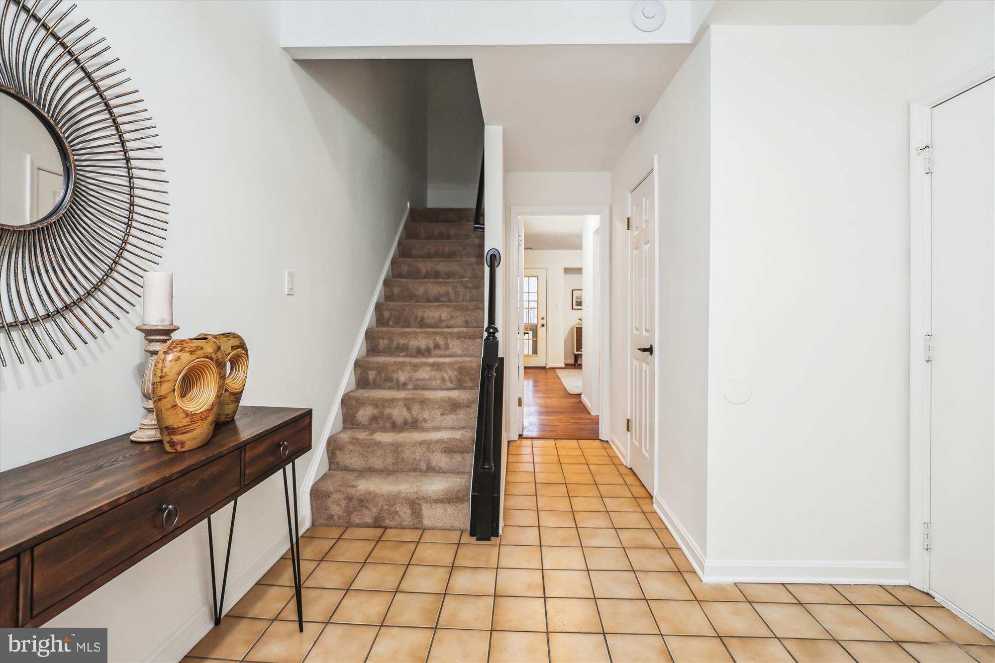 RUNNYMEADE - Residential