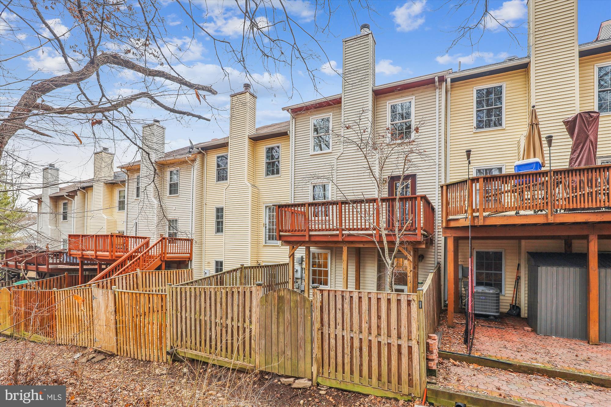 RUNNYMEADE - Residential