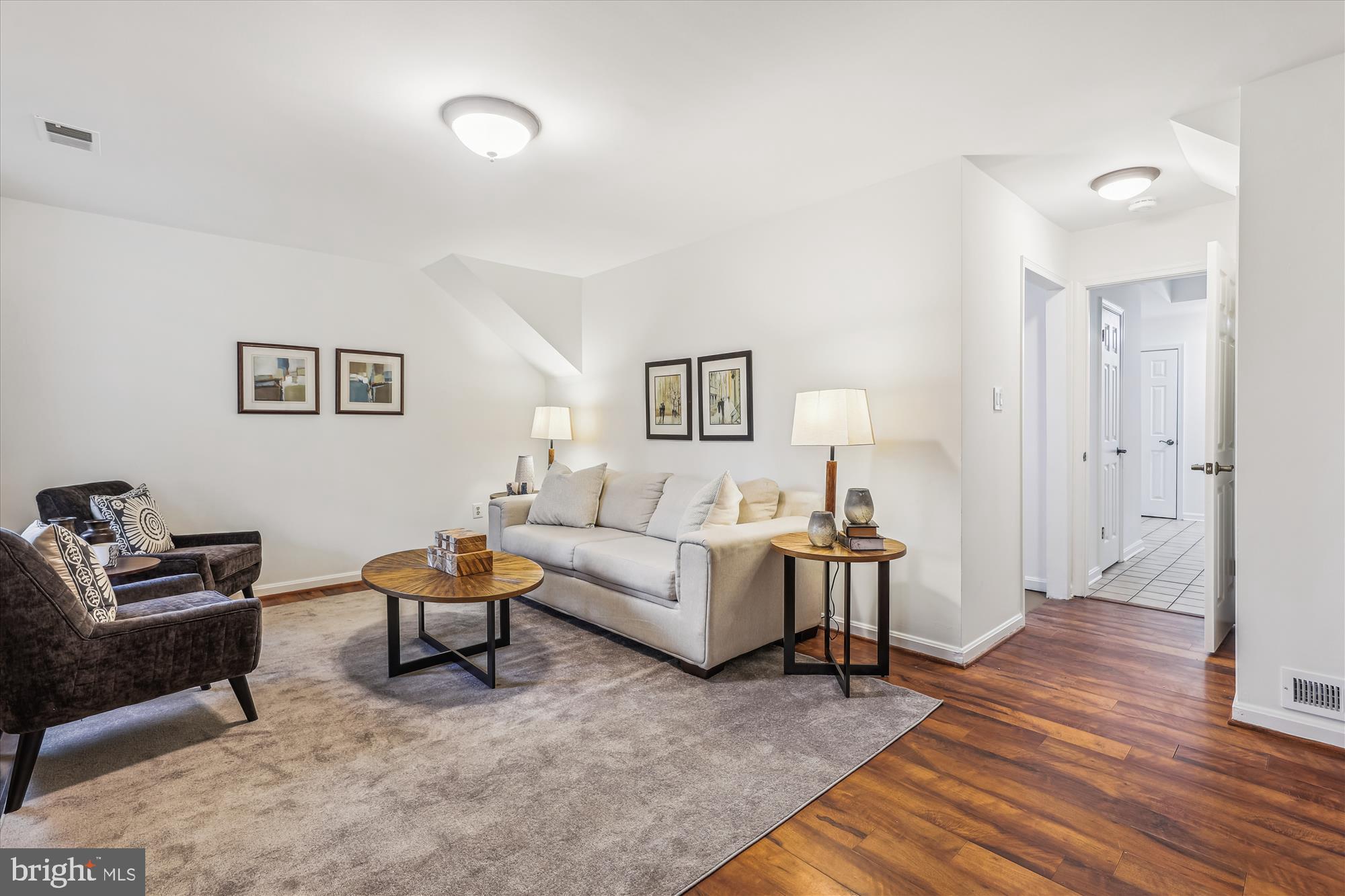 RUNNYMEADE - Residential