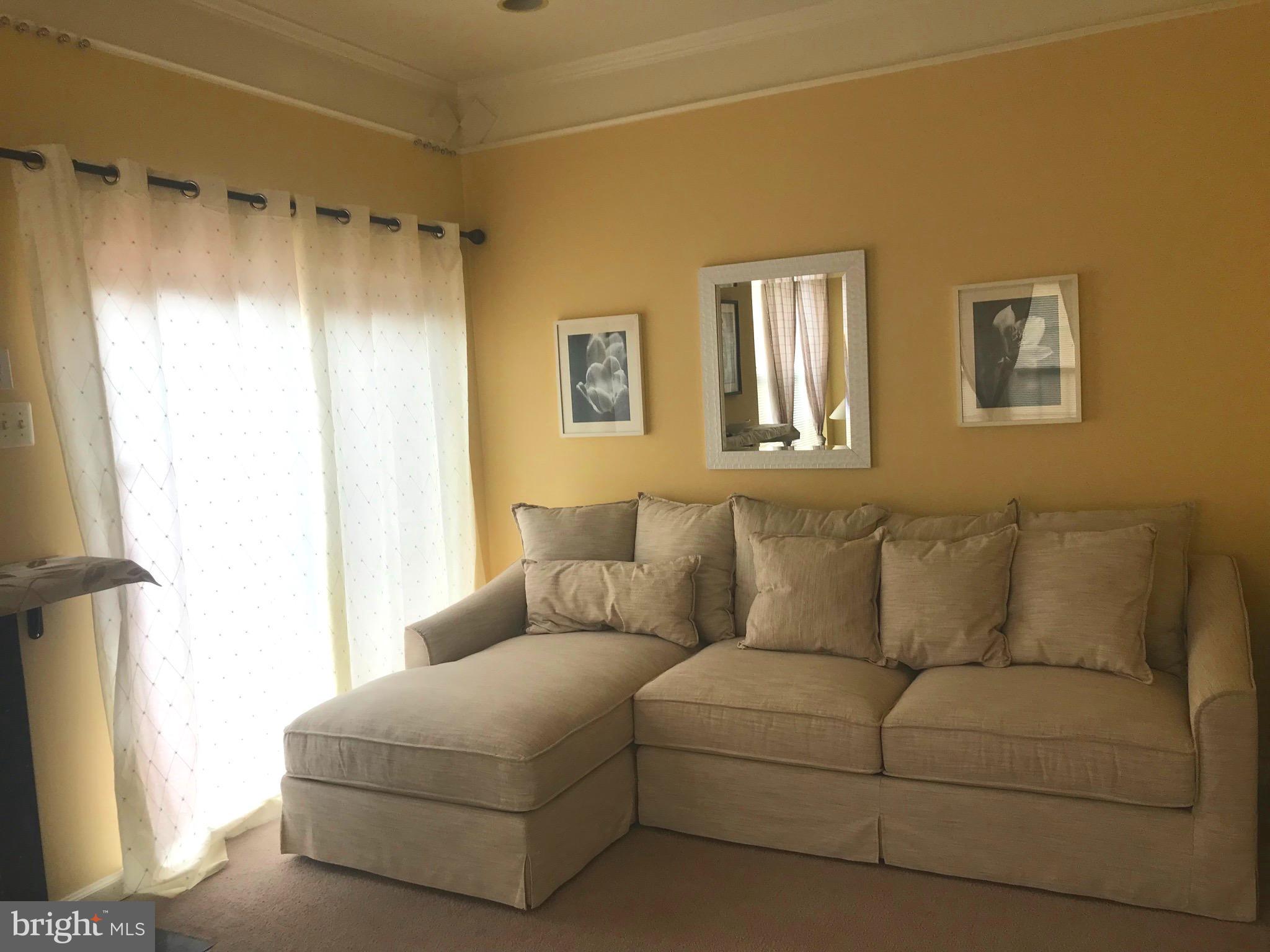 KINGSVIEW SUB - Residential Lease