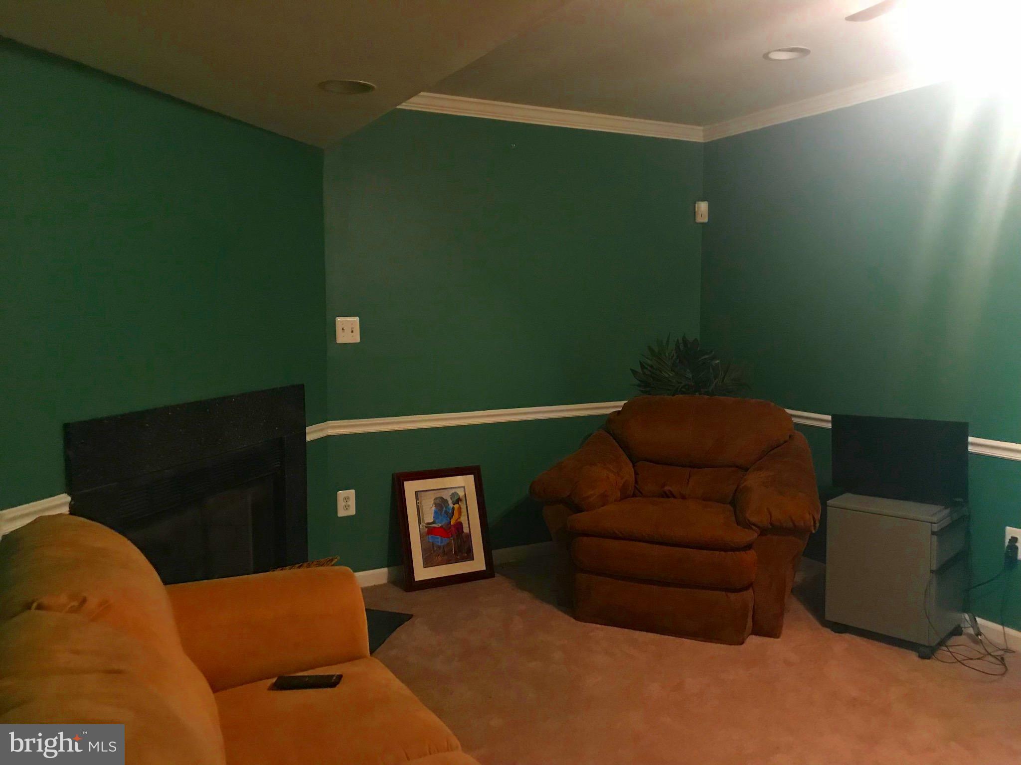 KINGSVIEW SUB - Residential Lease