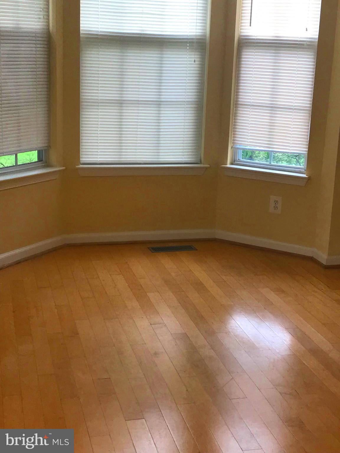 KINGSVIEW SUB - Residential Lease