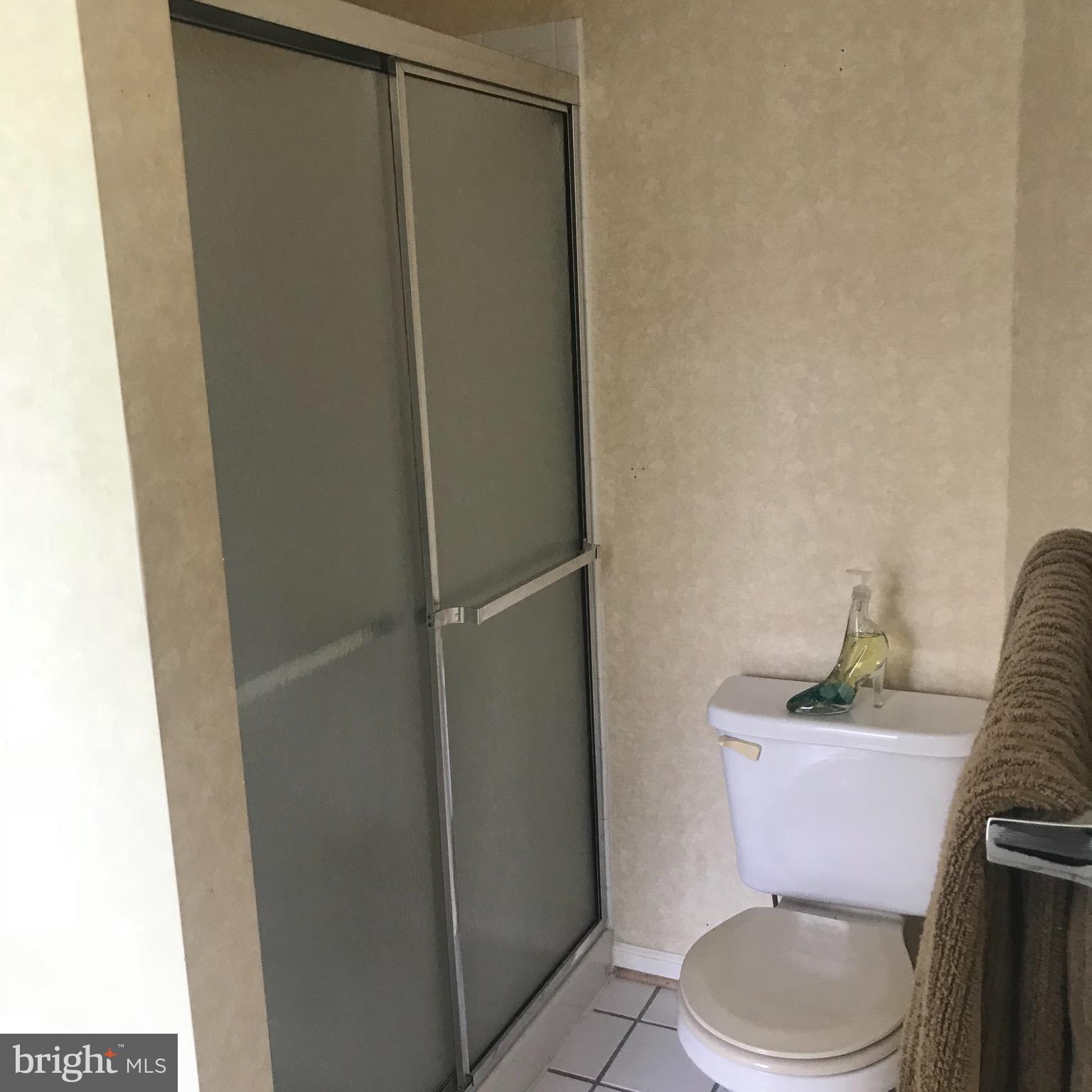 KINGSVIEW SUB - Residential Lease