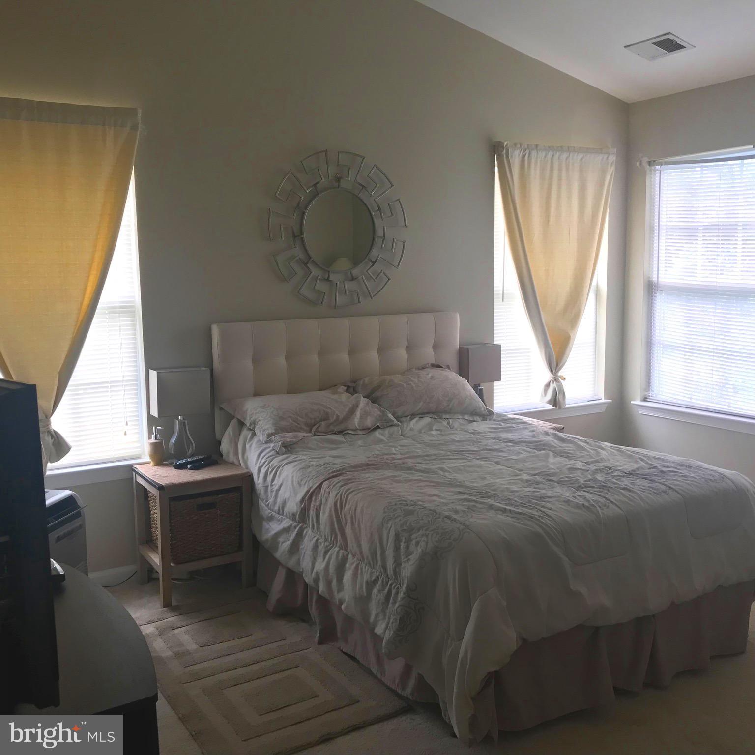 KINGSVIEW SUB - Residential Lease