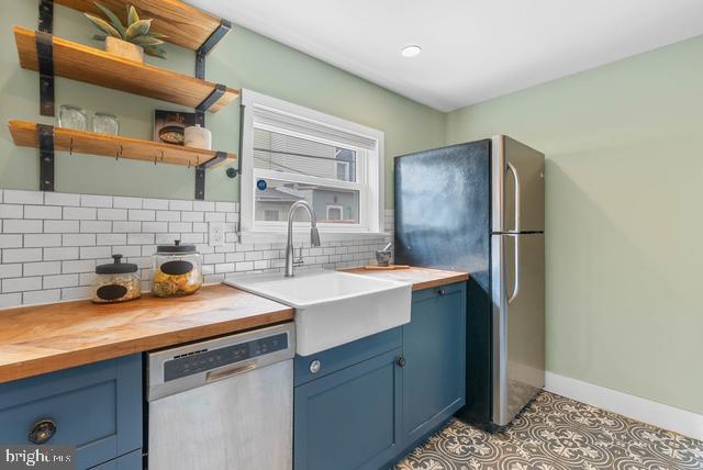 FISHTOWN - Residential Lease