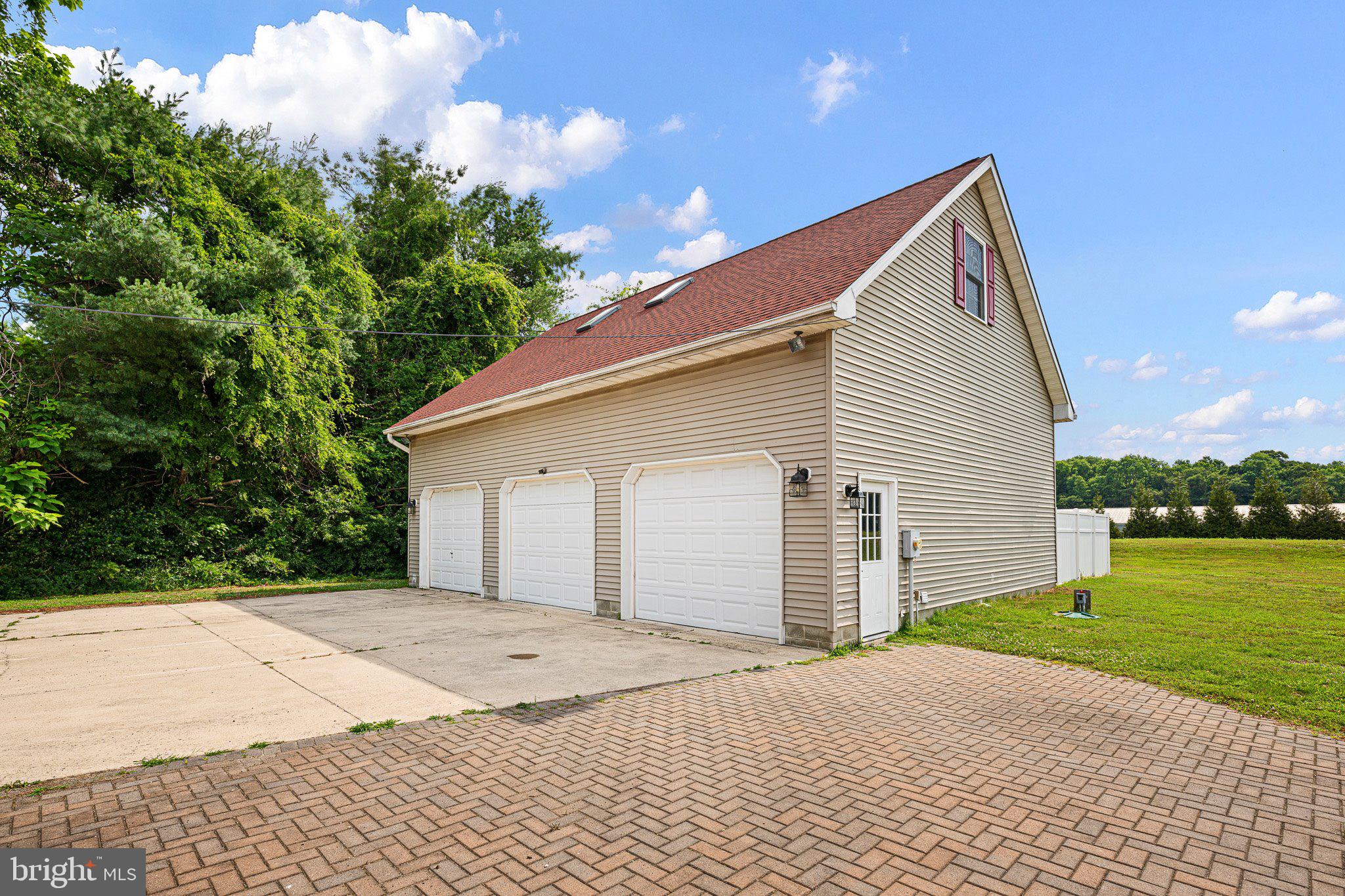 72 HOGTOWN ROAD