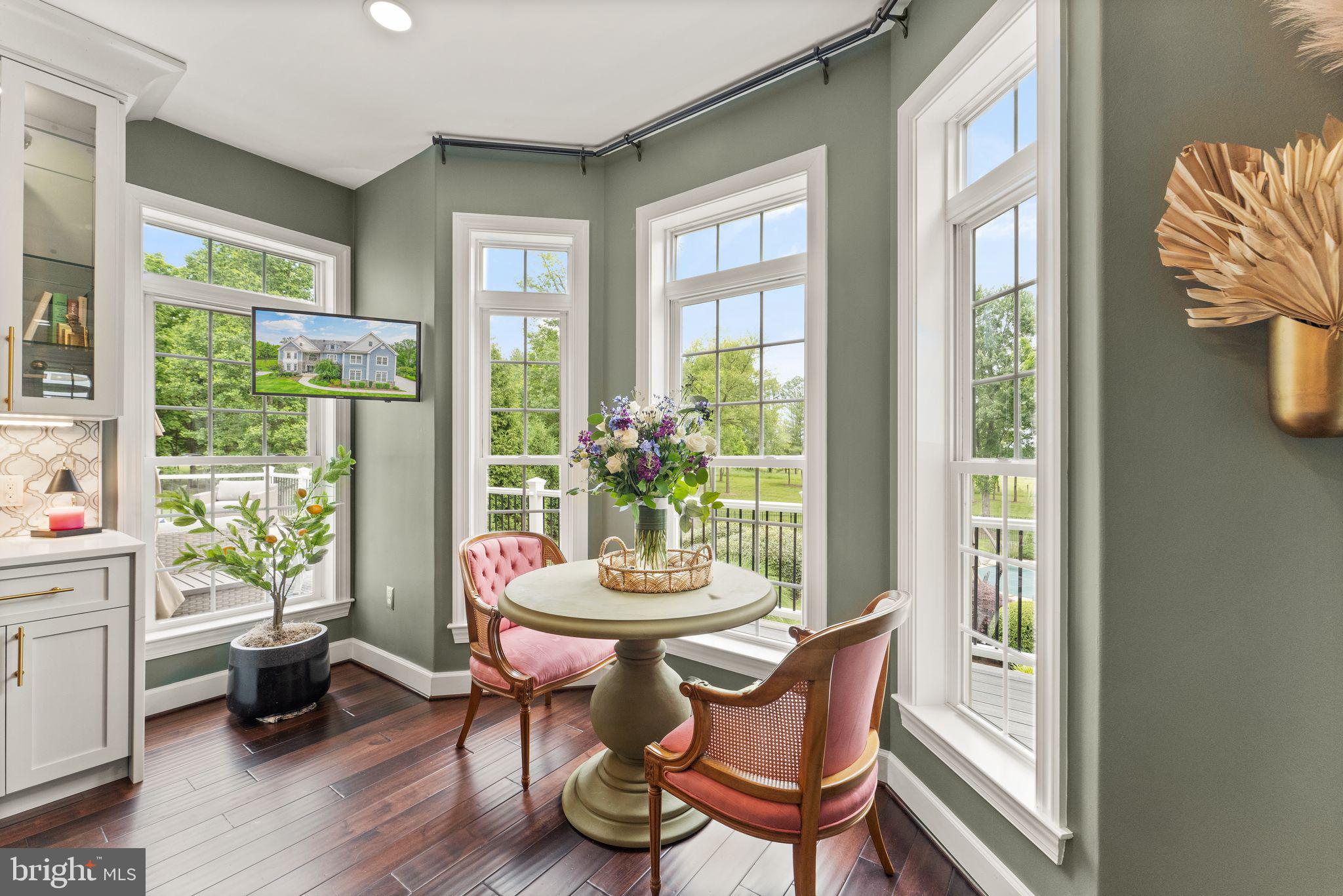 RED HILL - Residential