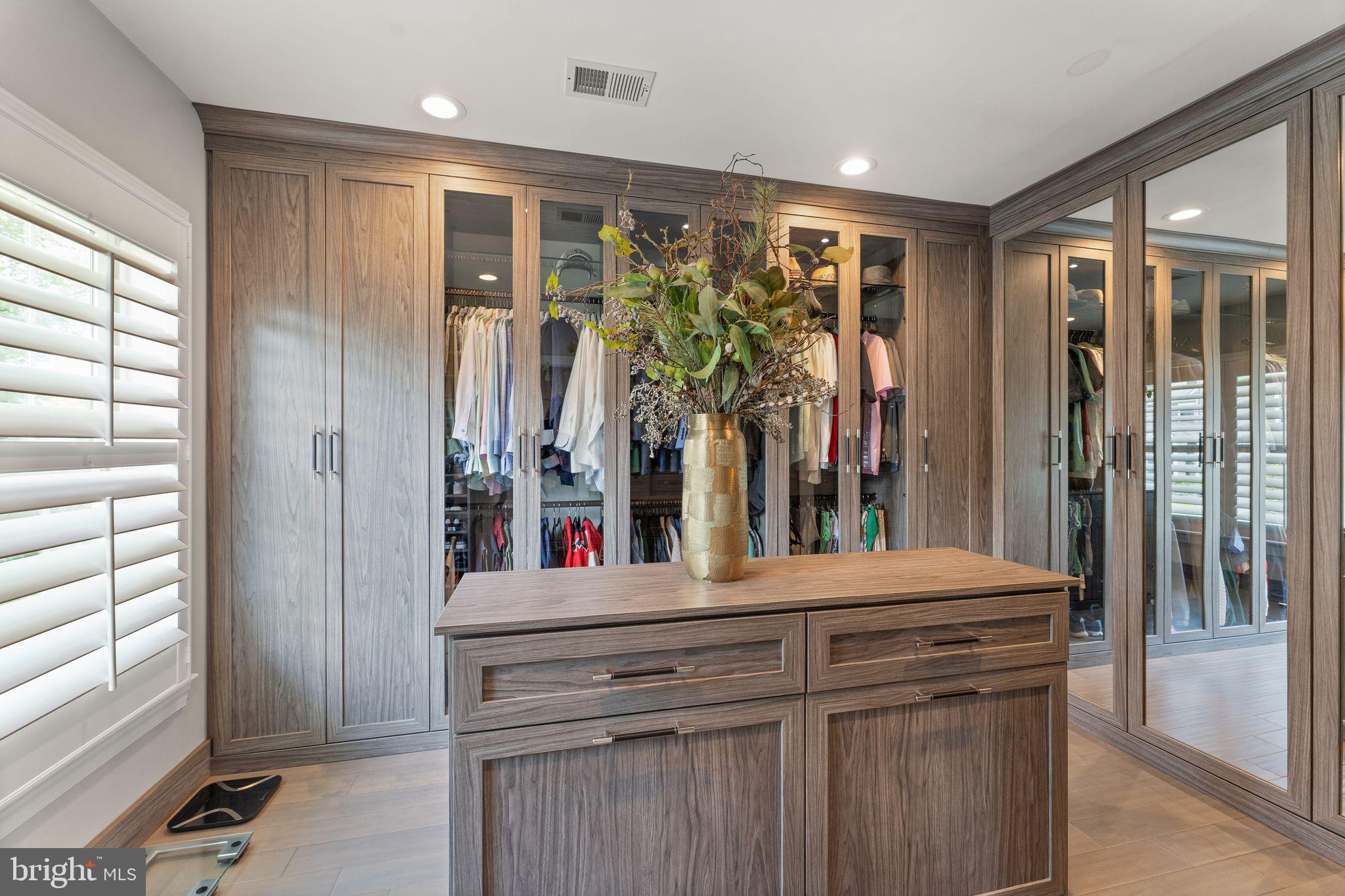 RED HILL - Residential