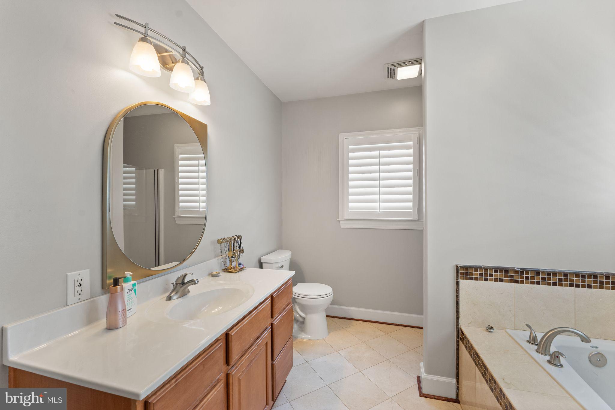 RED HILL - Residential