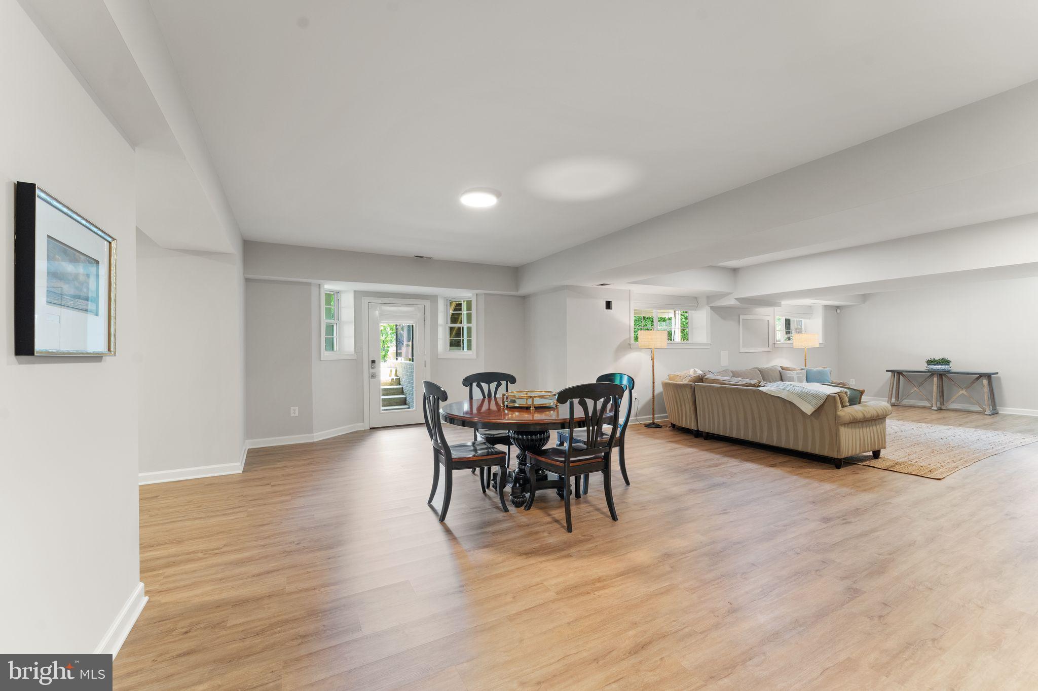 RED HILL - Residential