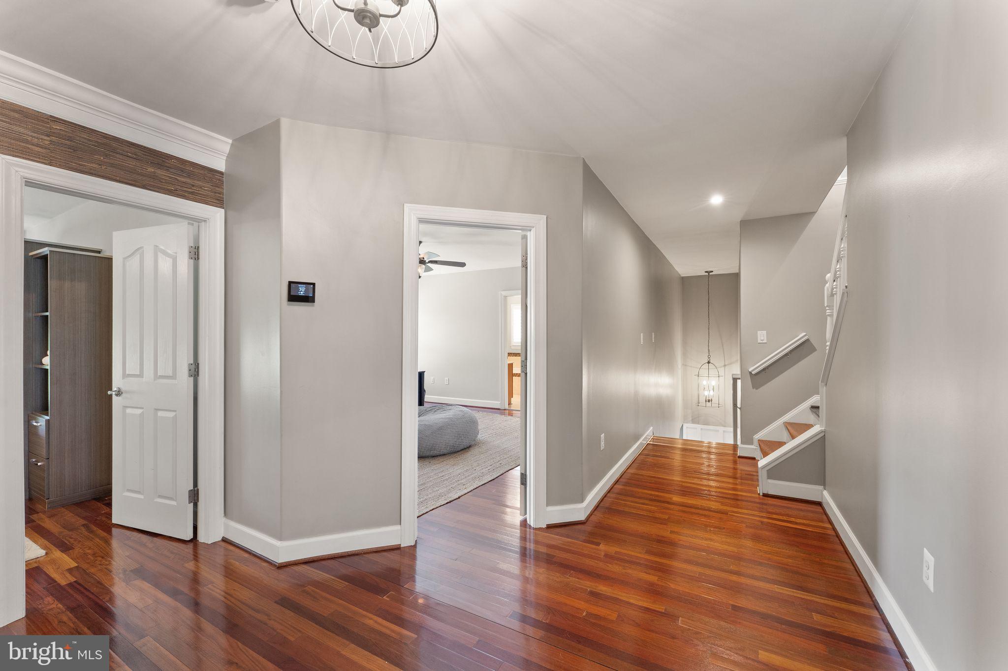 RED HILL - Residential