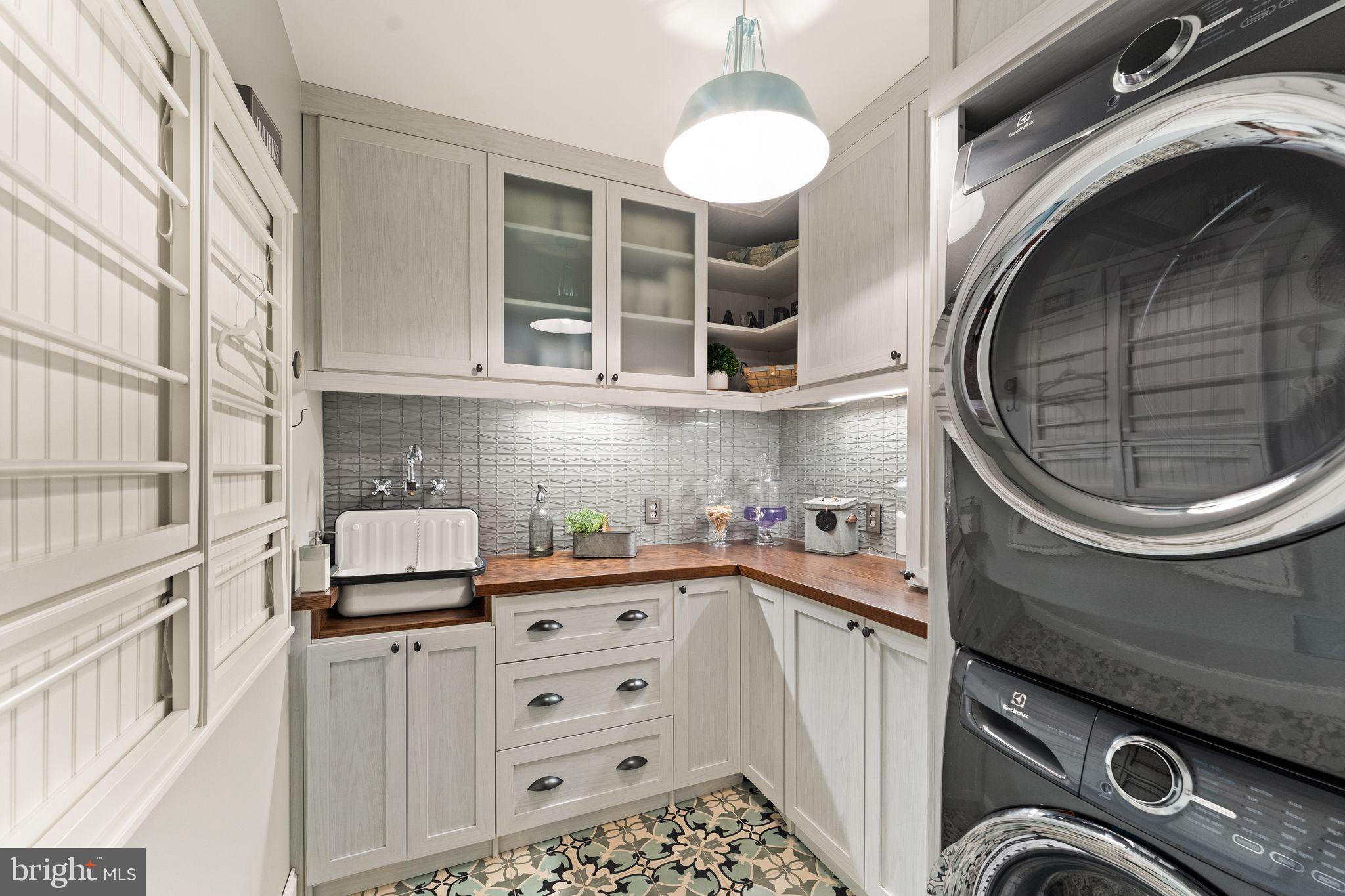 RED HILL - Residential