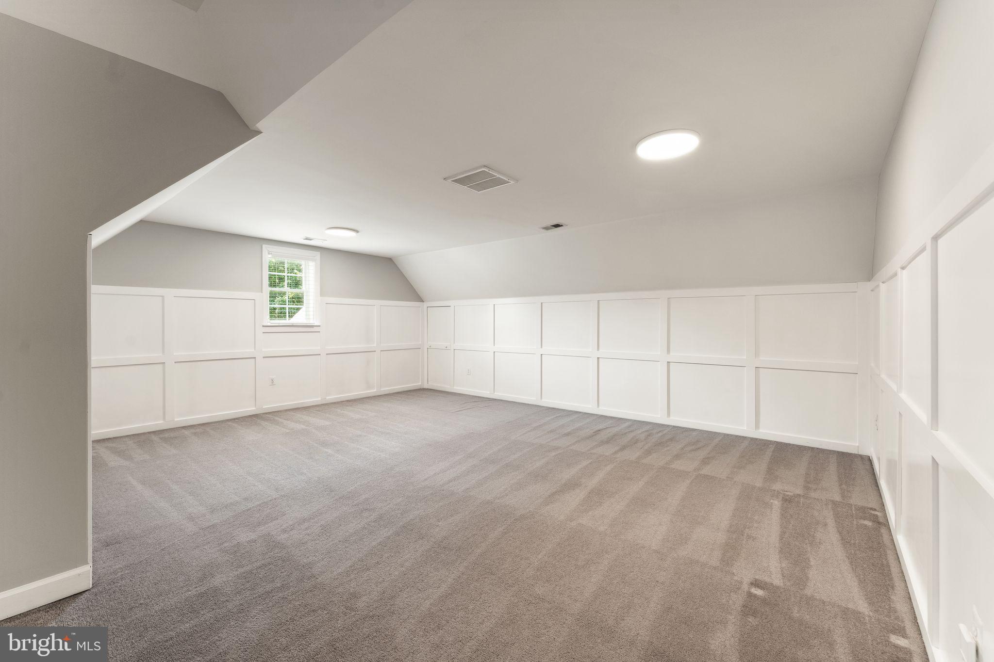 RED HILL - Residential