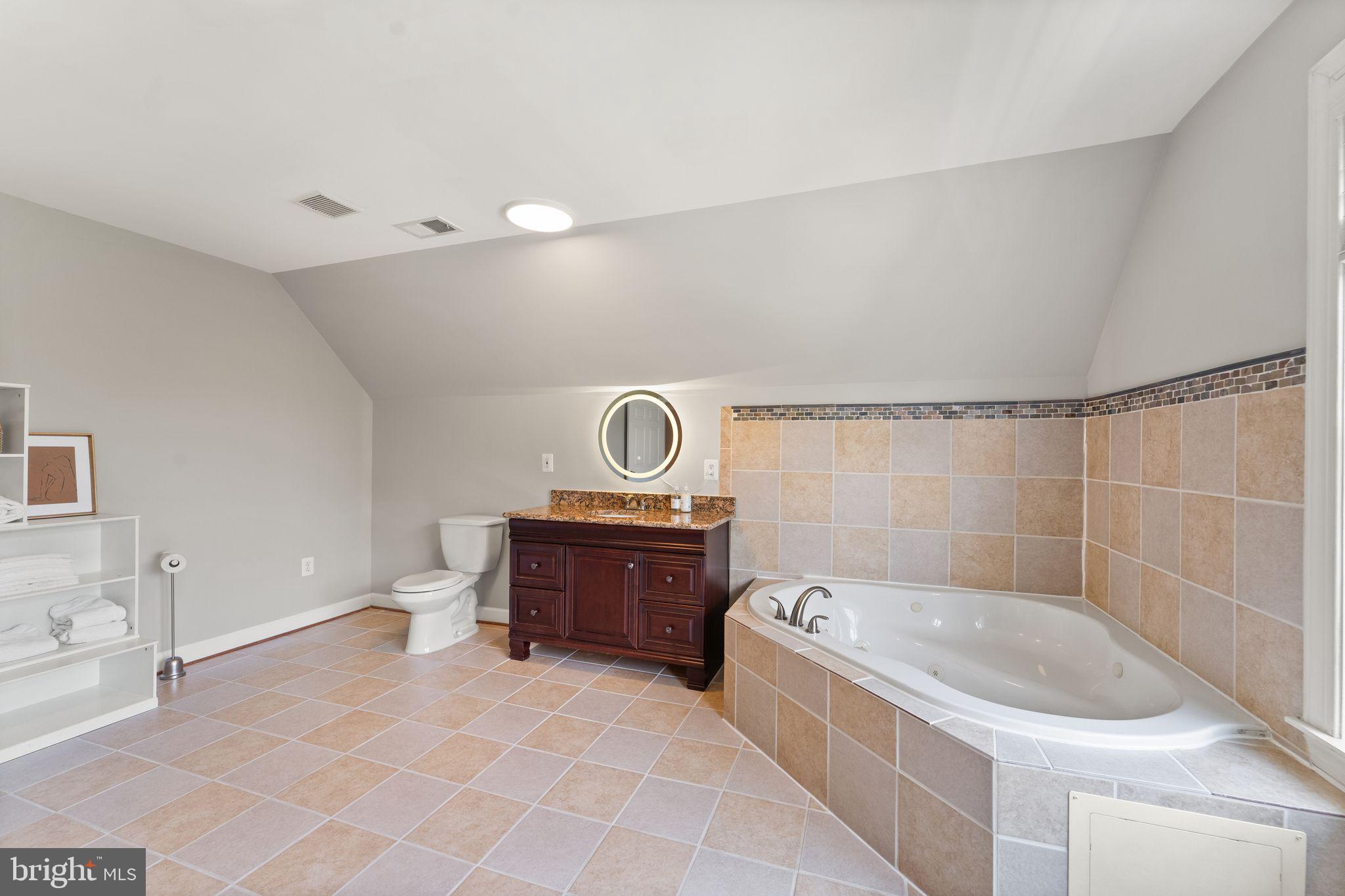 RED HILL - Residential