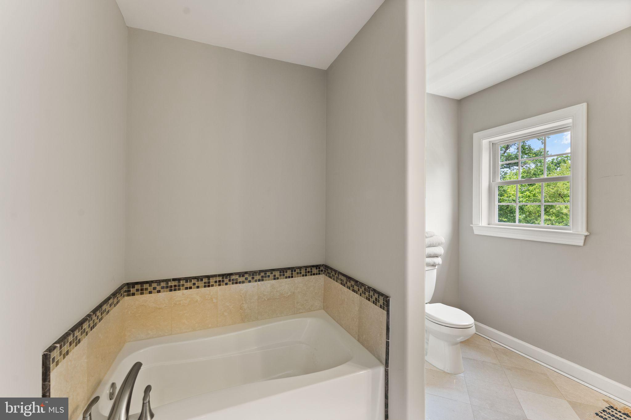 RED HILL - Residential