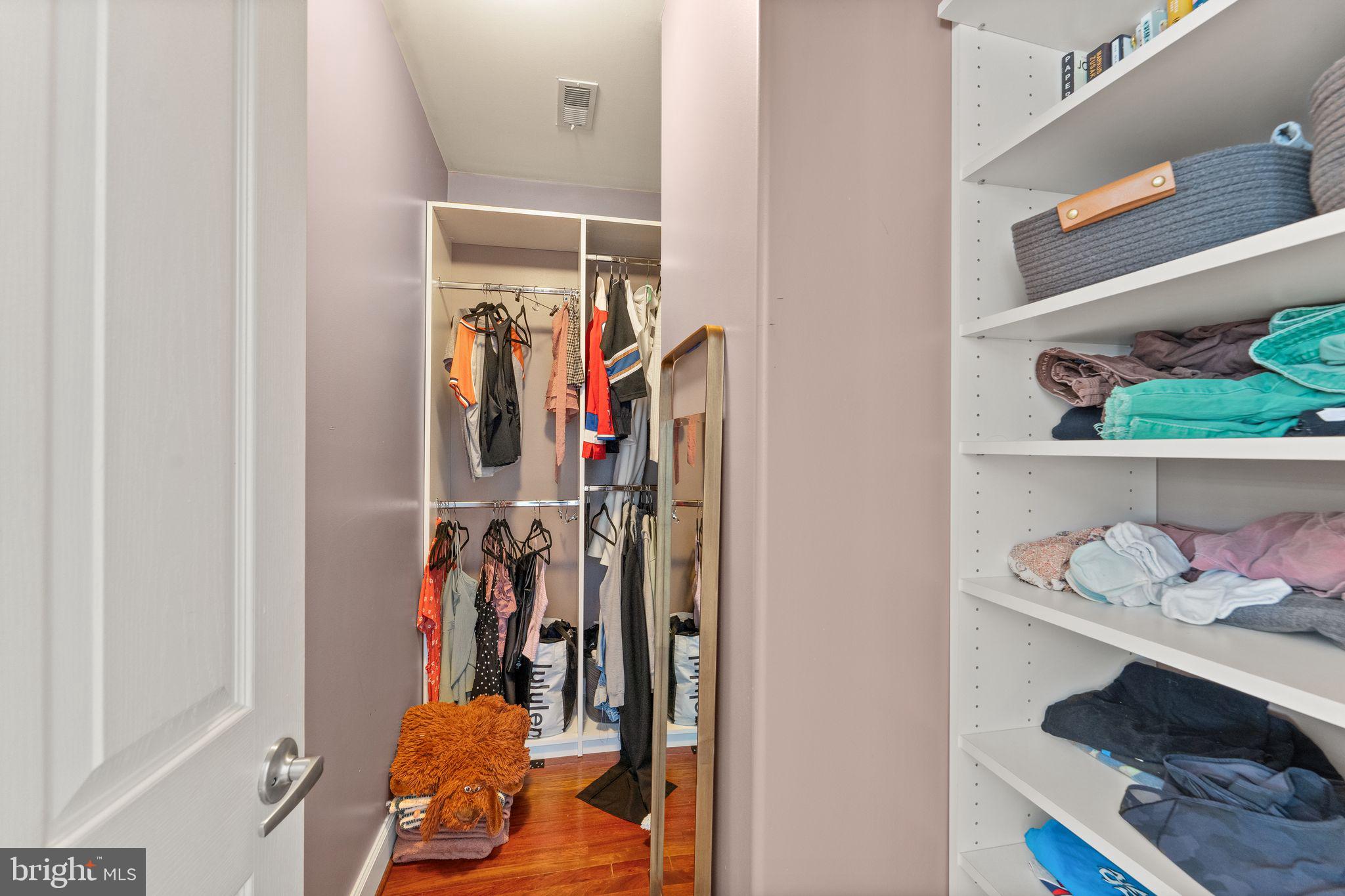 RED HILL - Residential