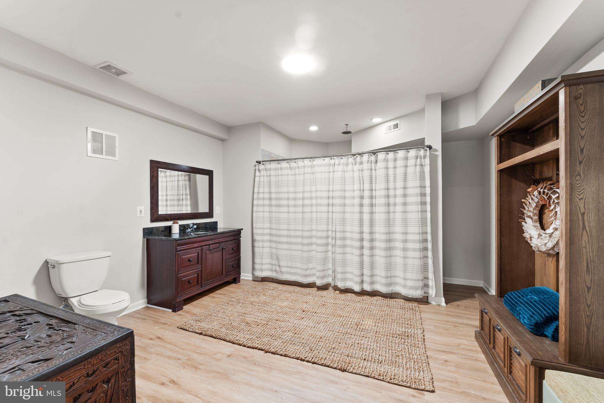 RED HILL - Residential