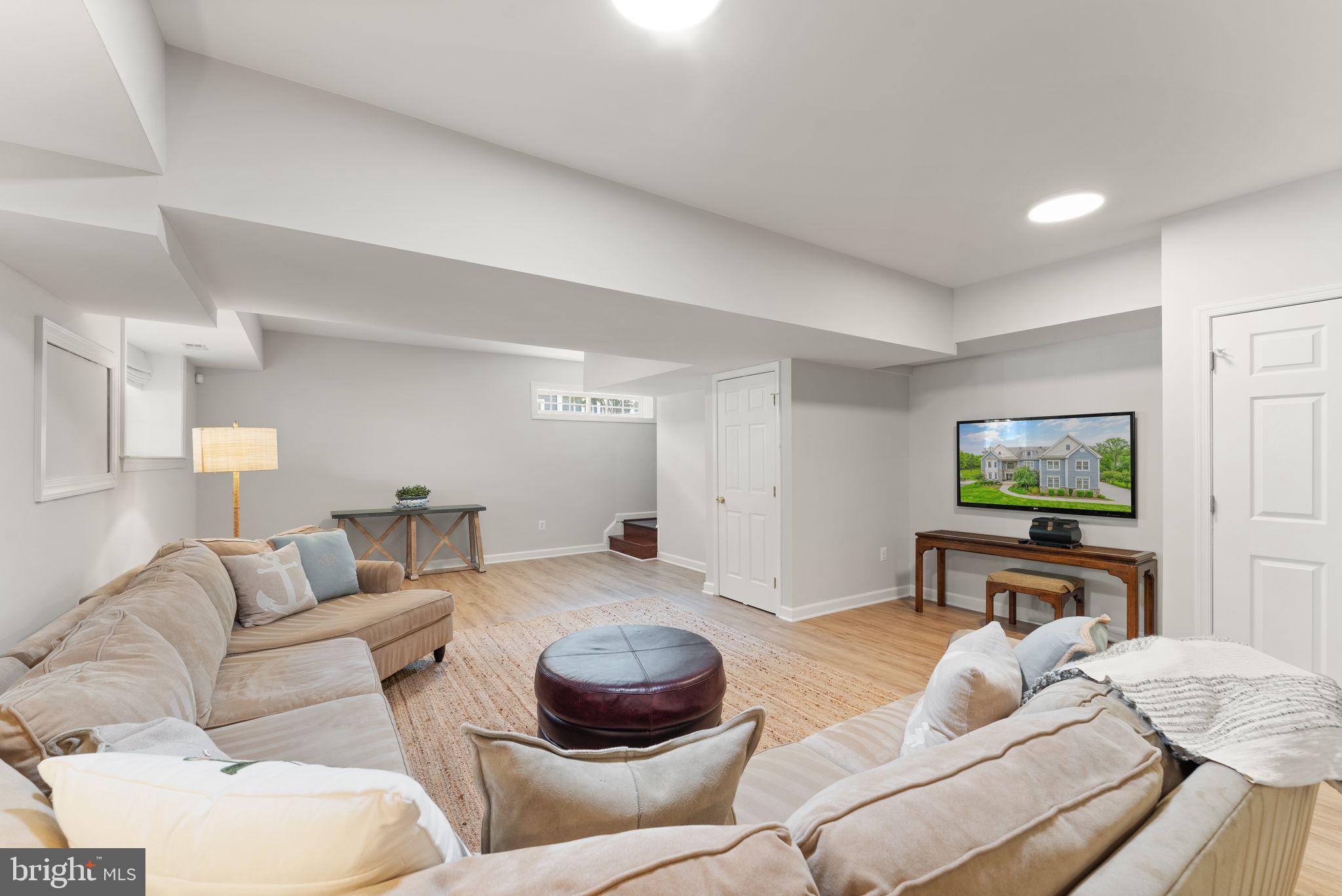 RED HILL - Residential