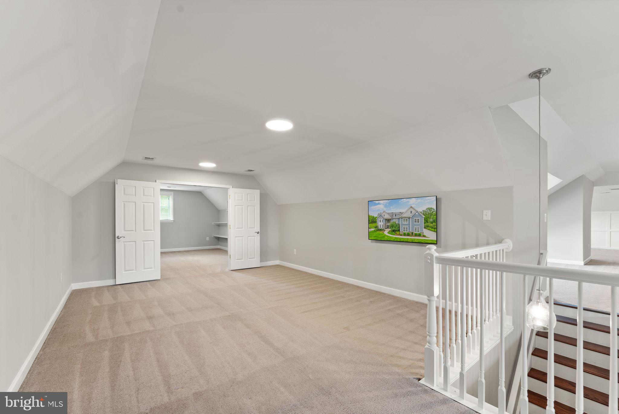 RED HILL - Residential