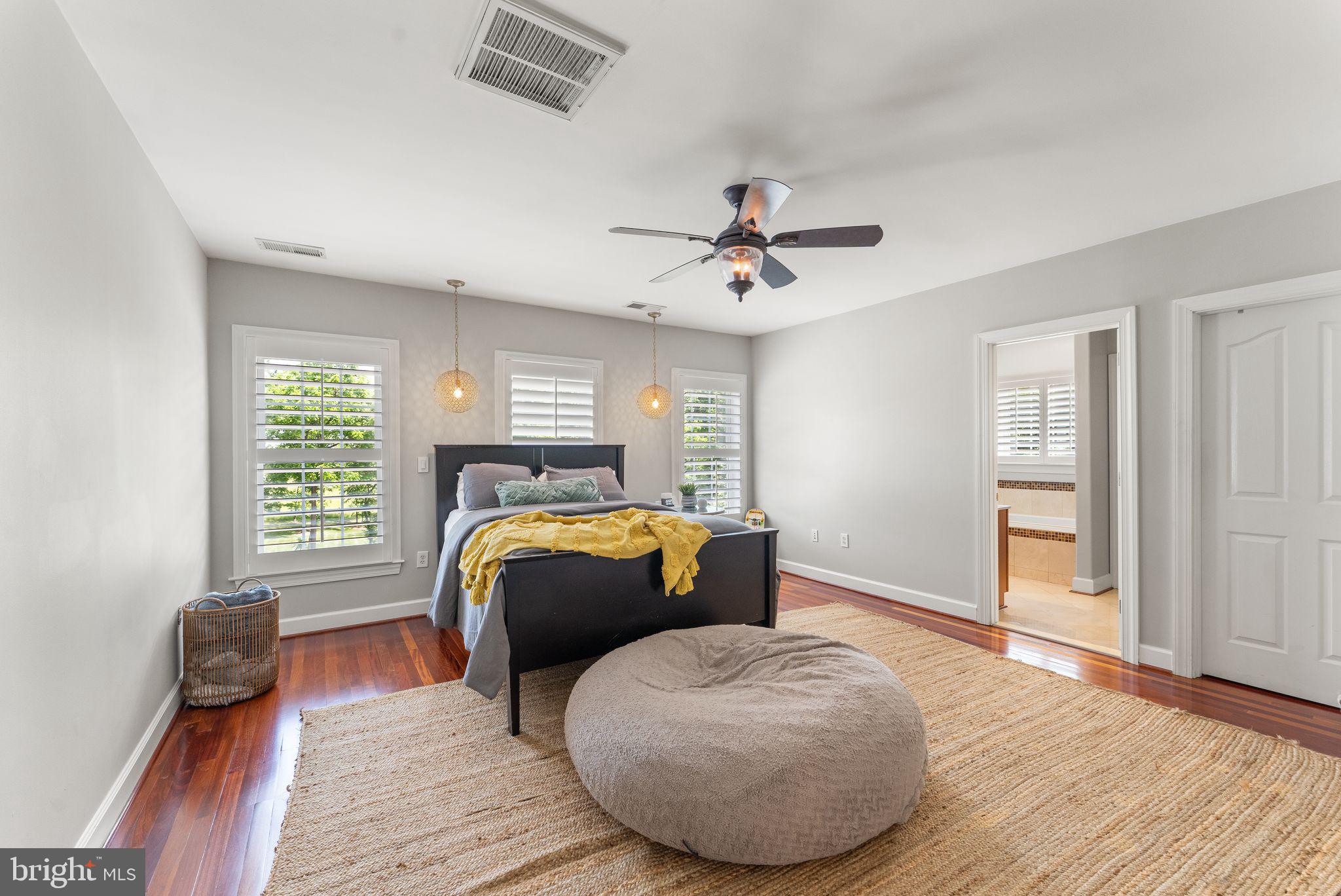 RED HILL - Residential