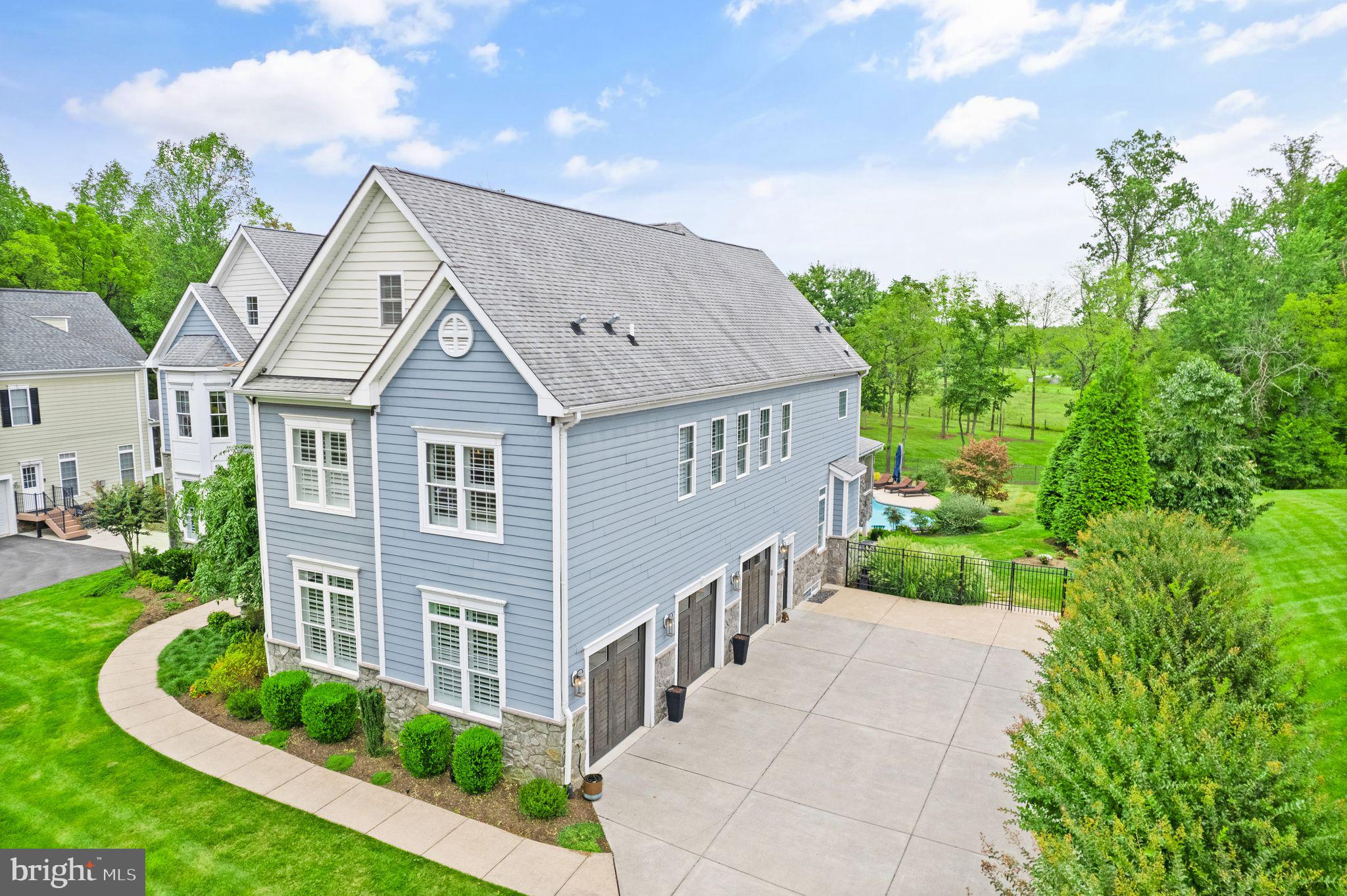 RED HILL - Residential