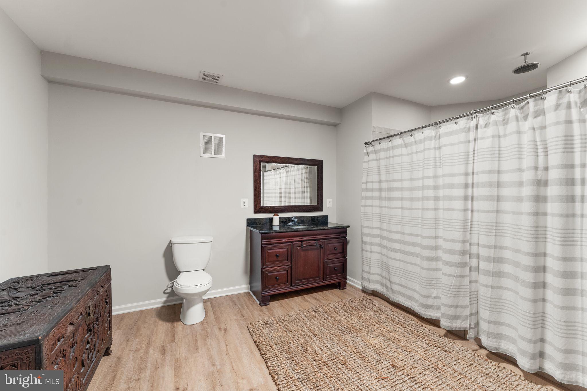 RED HILL - Residential