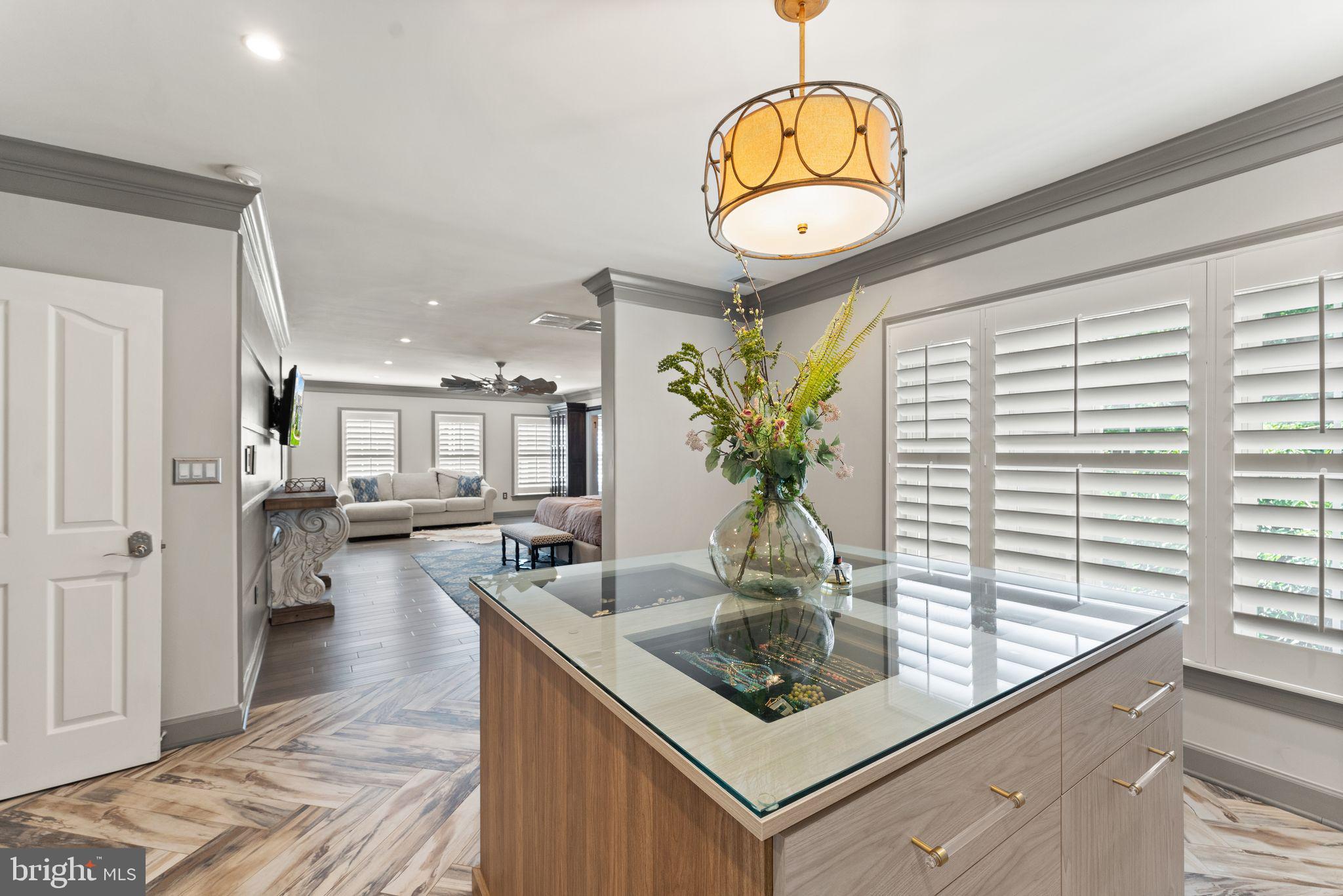 RED HILL - Residential