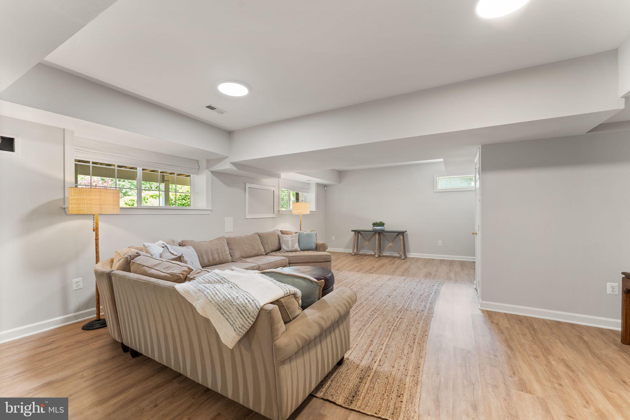 RED HILL - Residential