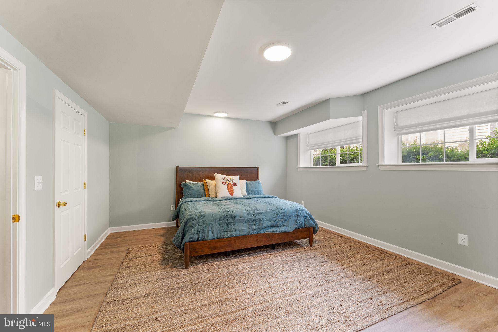 RED HILL - Residential