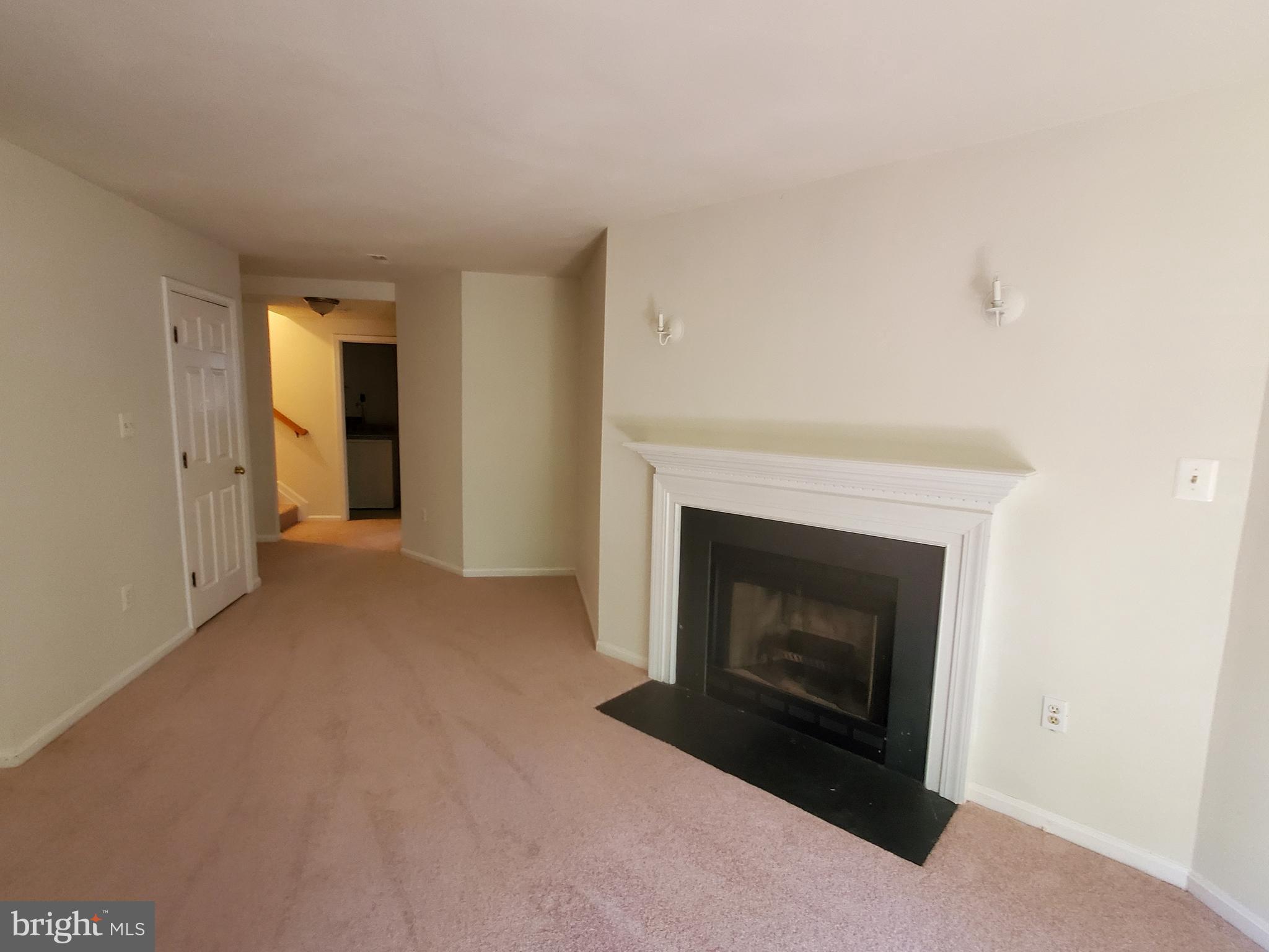 OLD TOWN STATION - Residential Lease