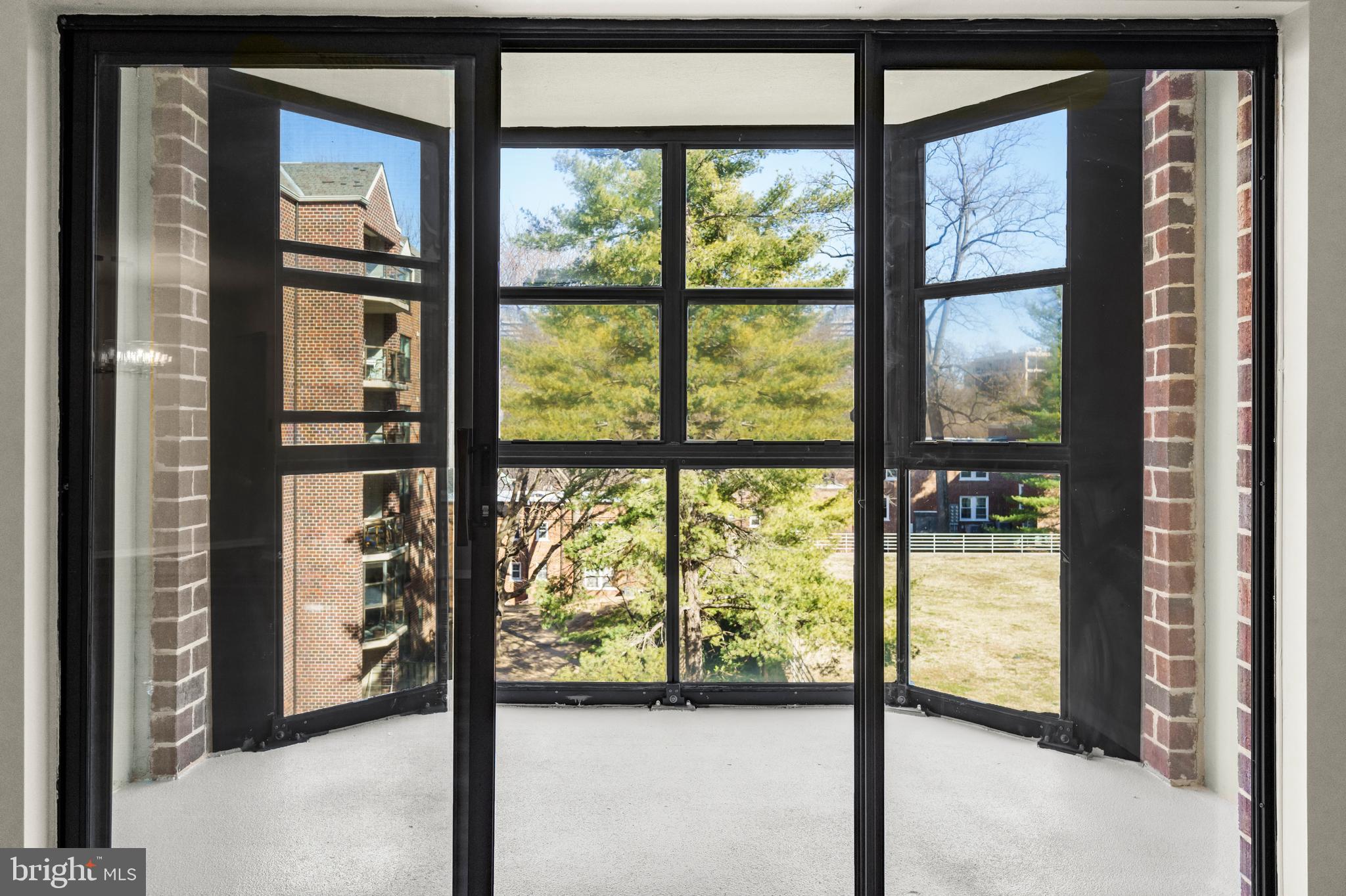 ASTORIA - Residential