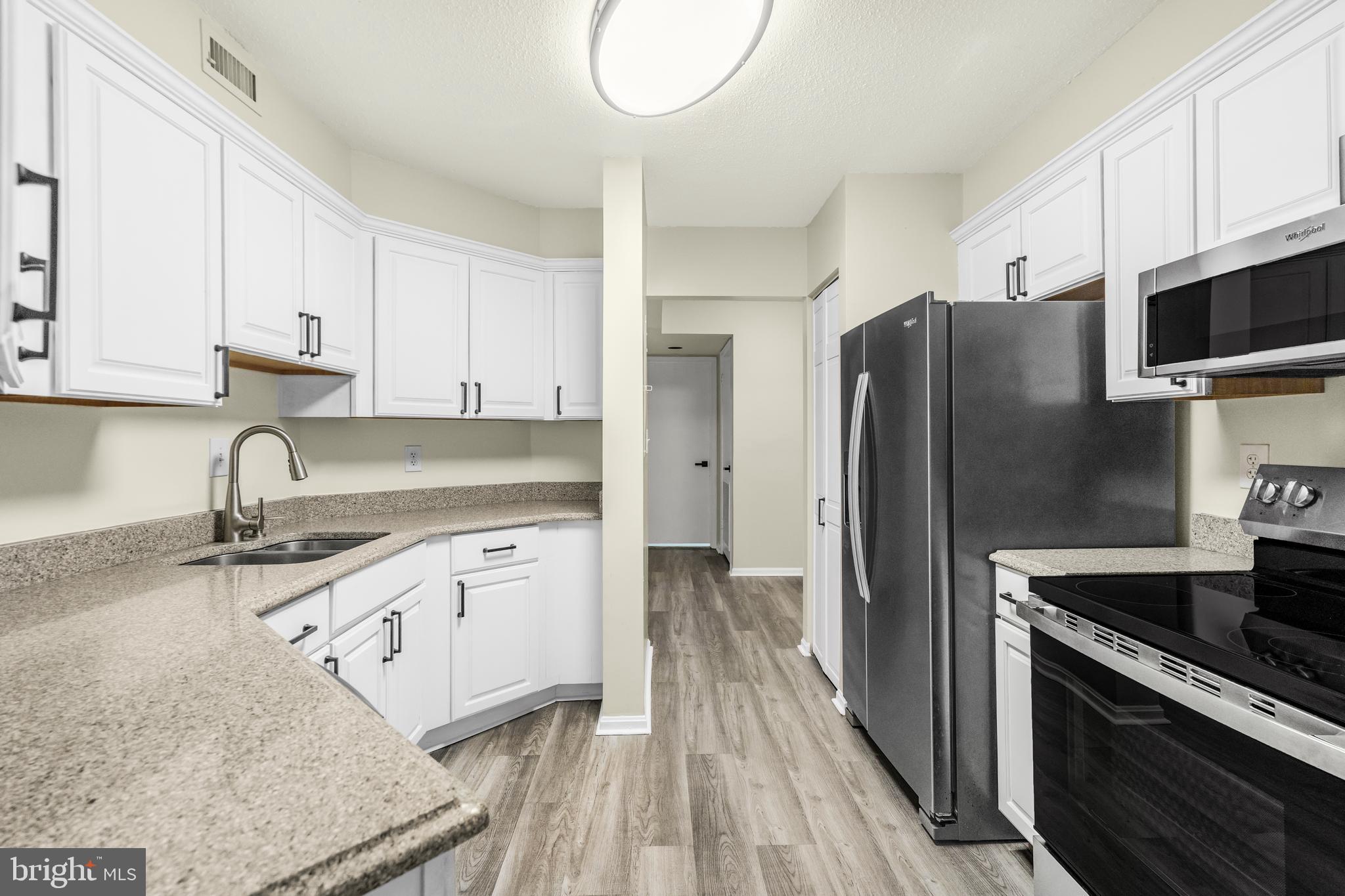 ASTORIA - Residential