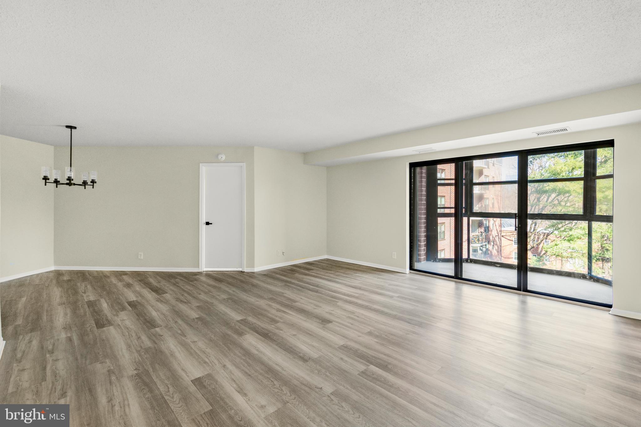 ASTORIA - Residential