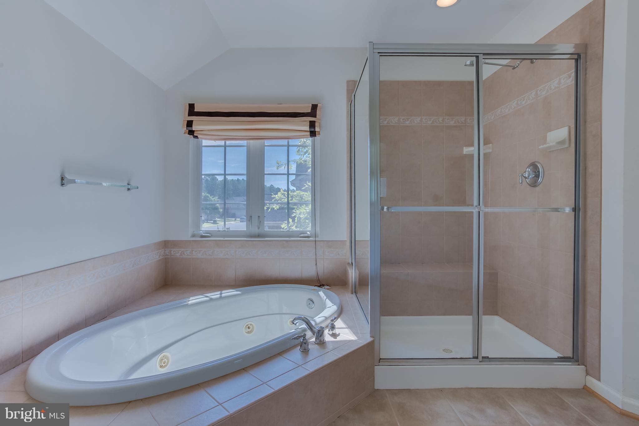 ESTATES AT LEE'S PARKE - Residential