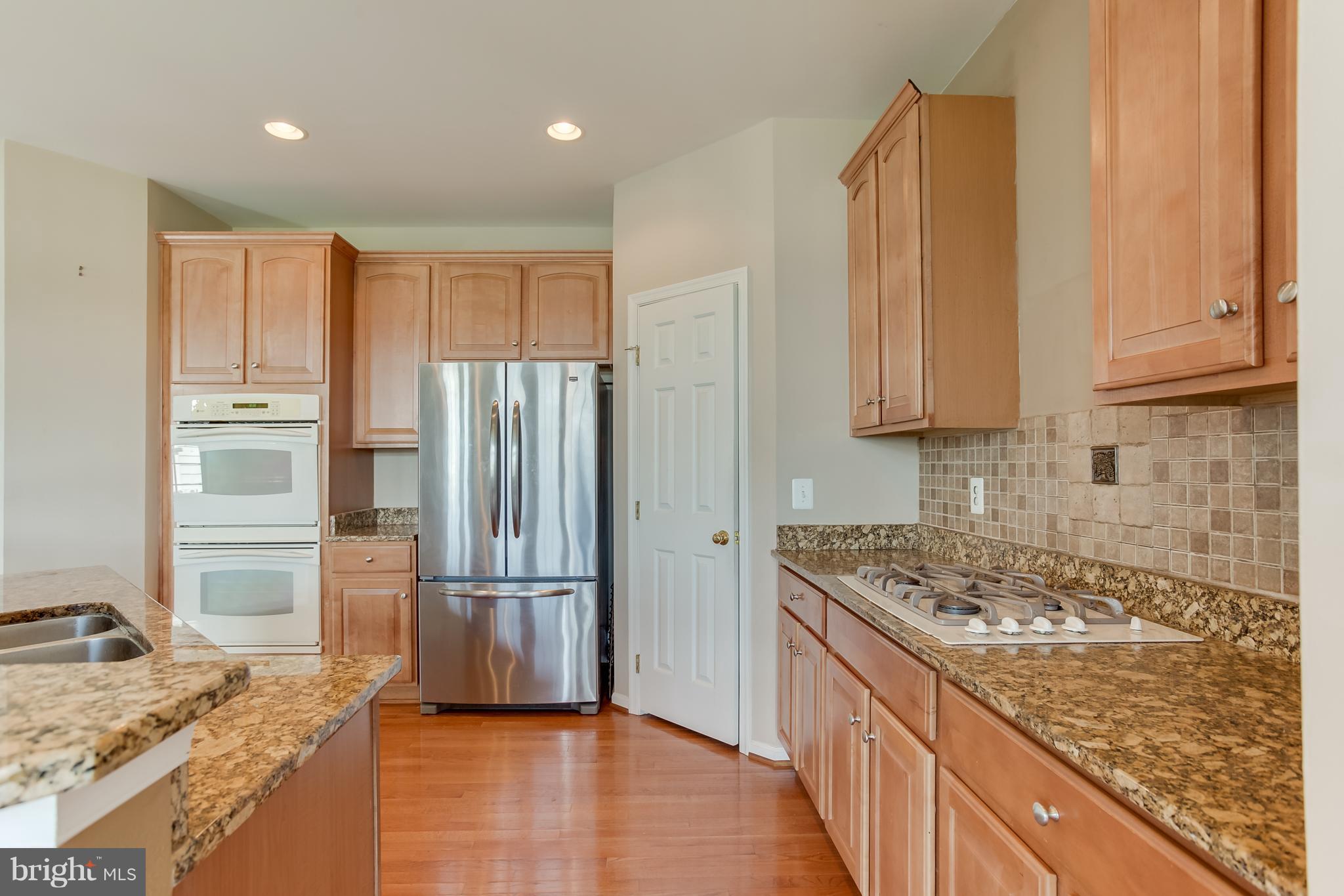 ESTATES AT LEE'S PARKE - Residential