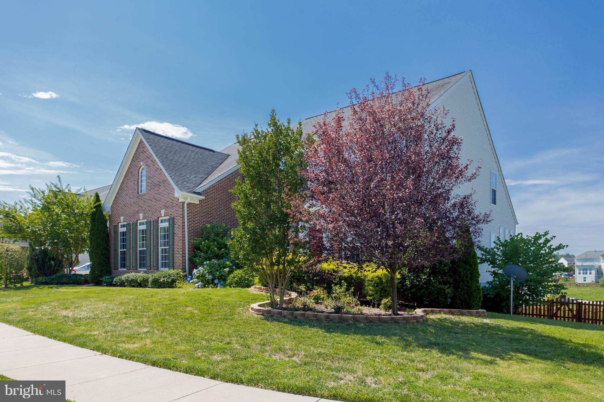 ESTATES AT LEE'S PARKE - Residential