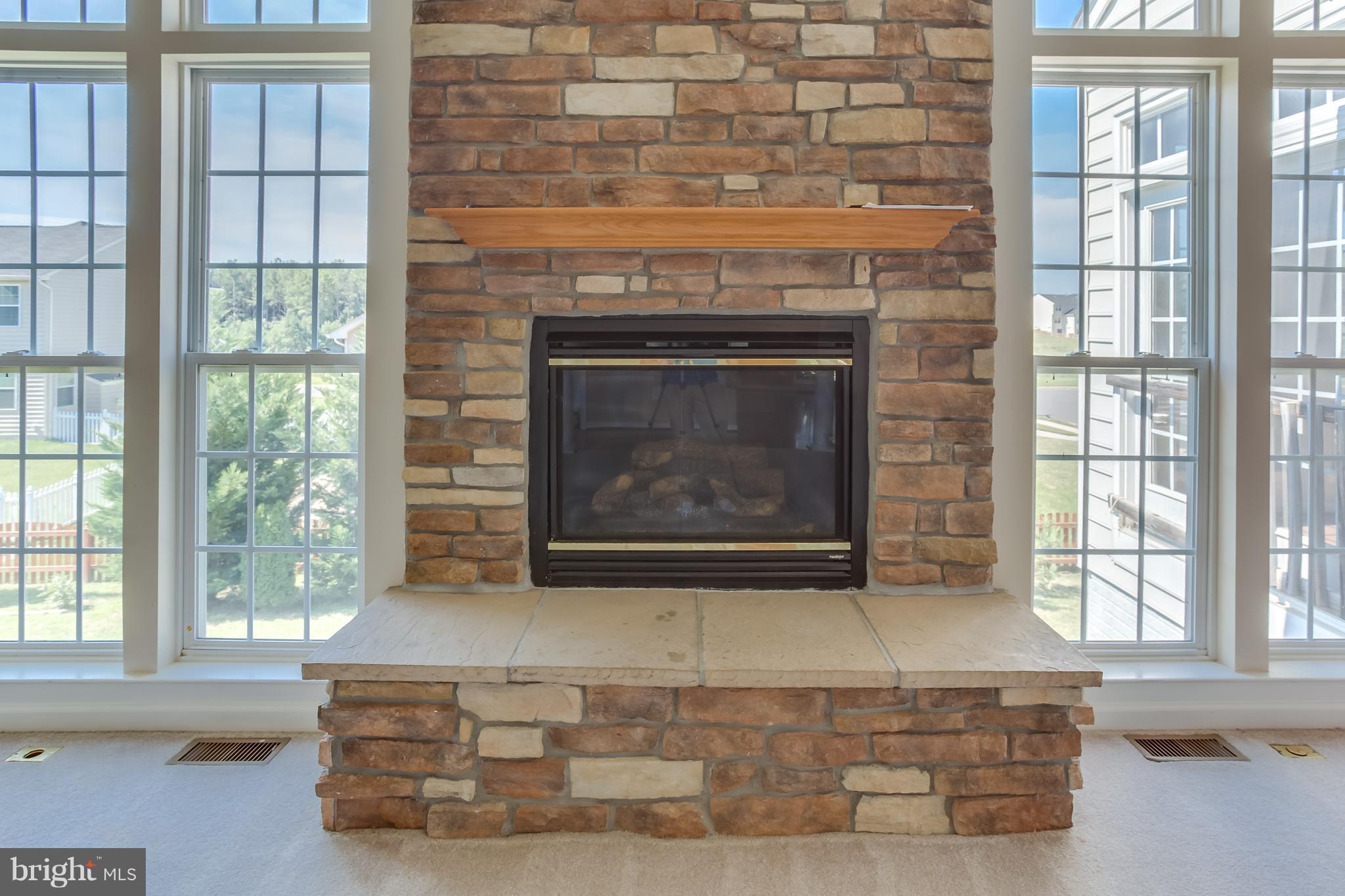 ESTATES AT LEE'S PARKE - Residential