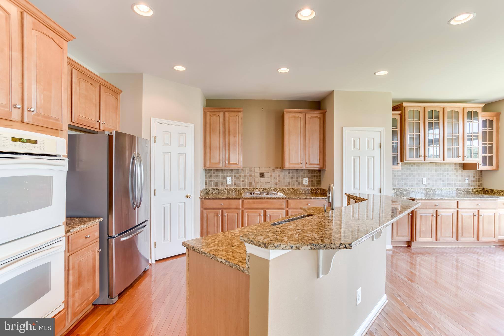 ESTATES AT LEE'S PARKE - Residential