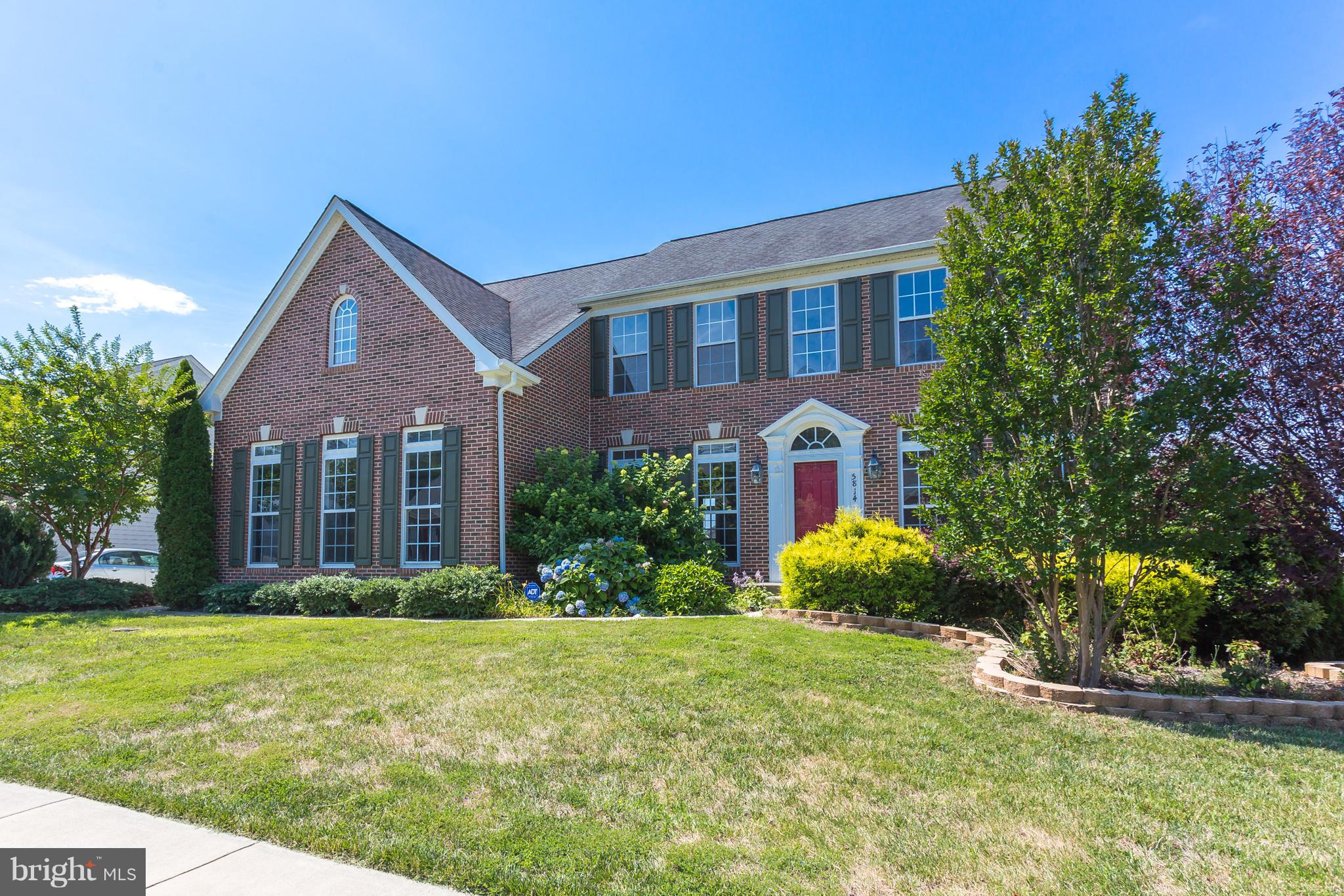 ESTATES AT LEE'S PARKE - Residential