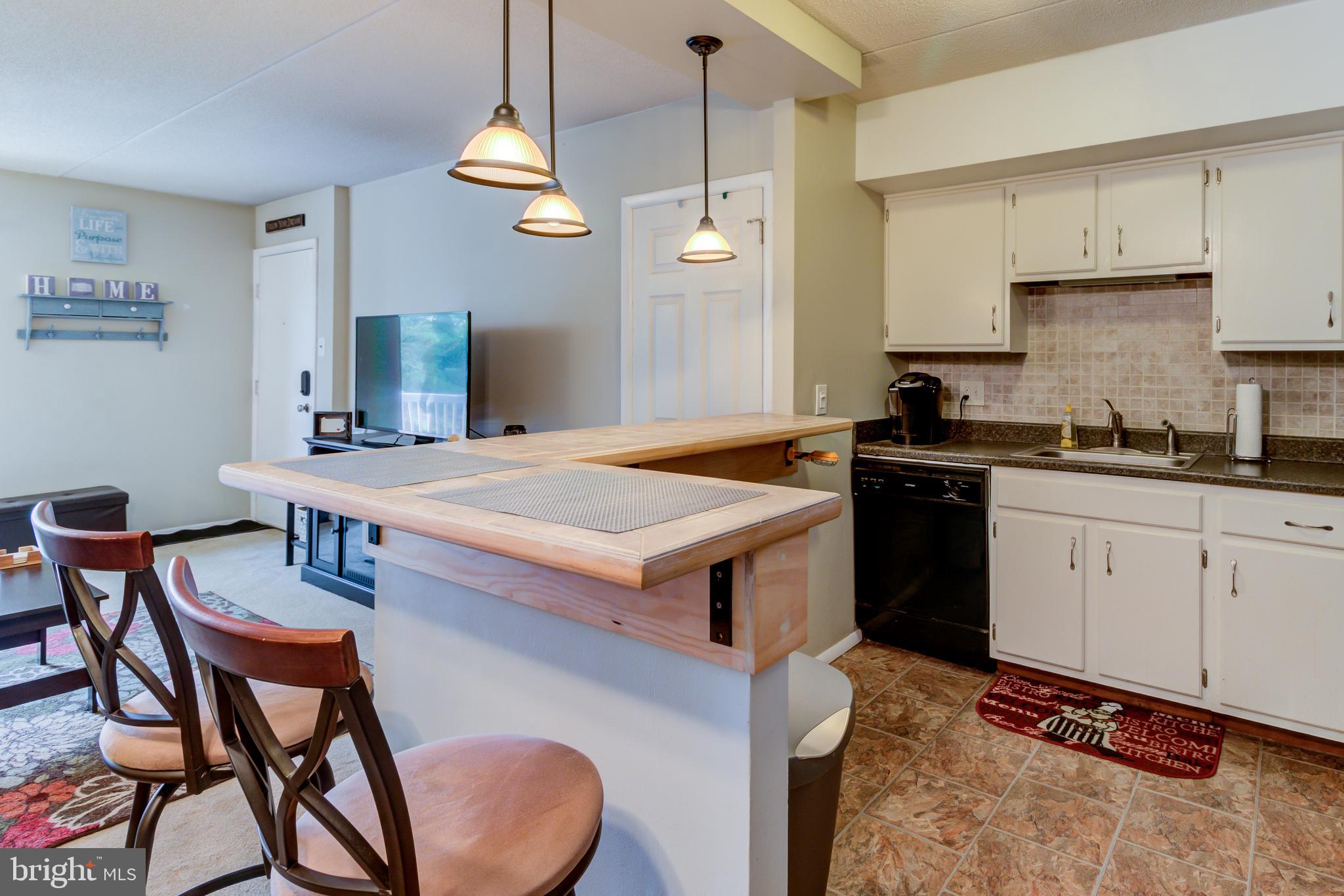 HILLTOP SUMMIT - Residential