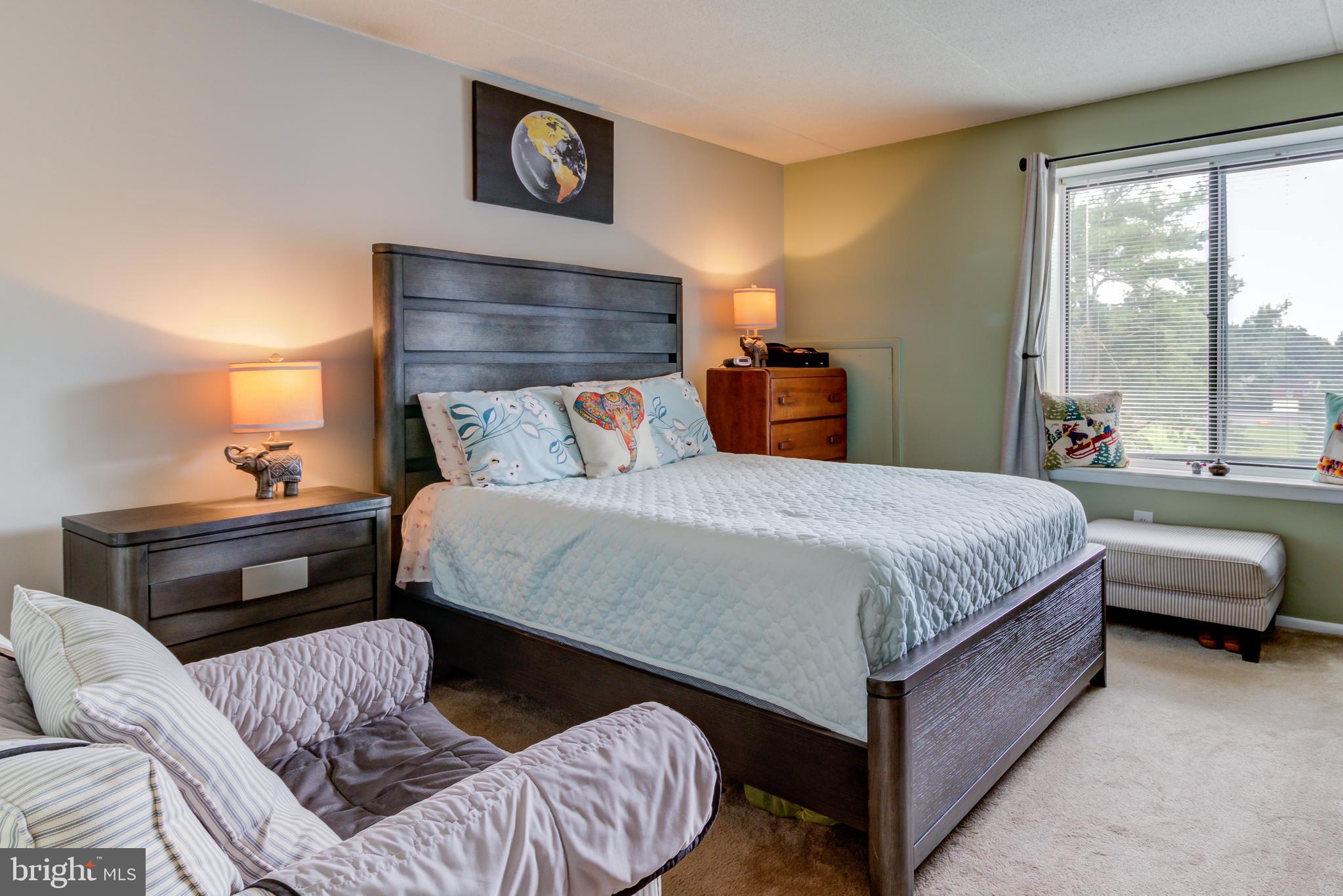 HILLTOP SUMMIT - Residential