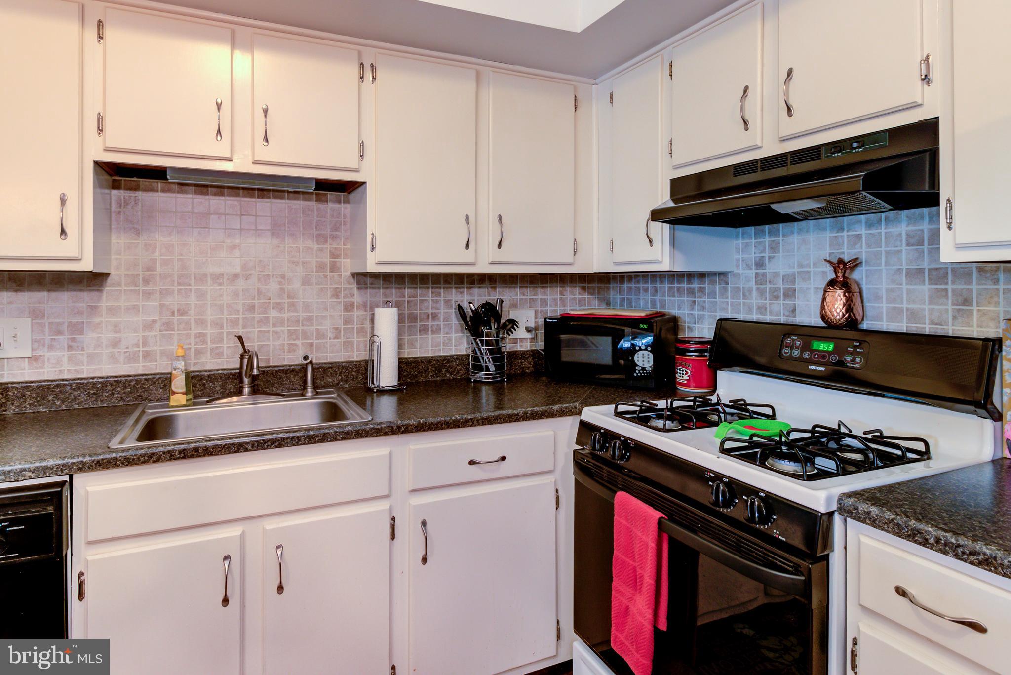 HILLTOP SUMMIT - Residential