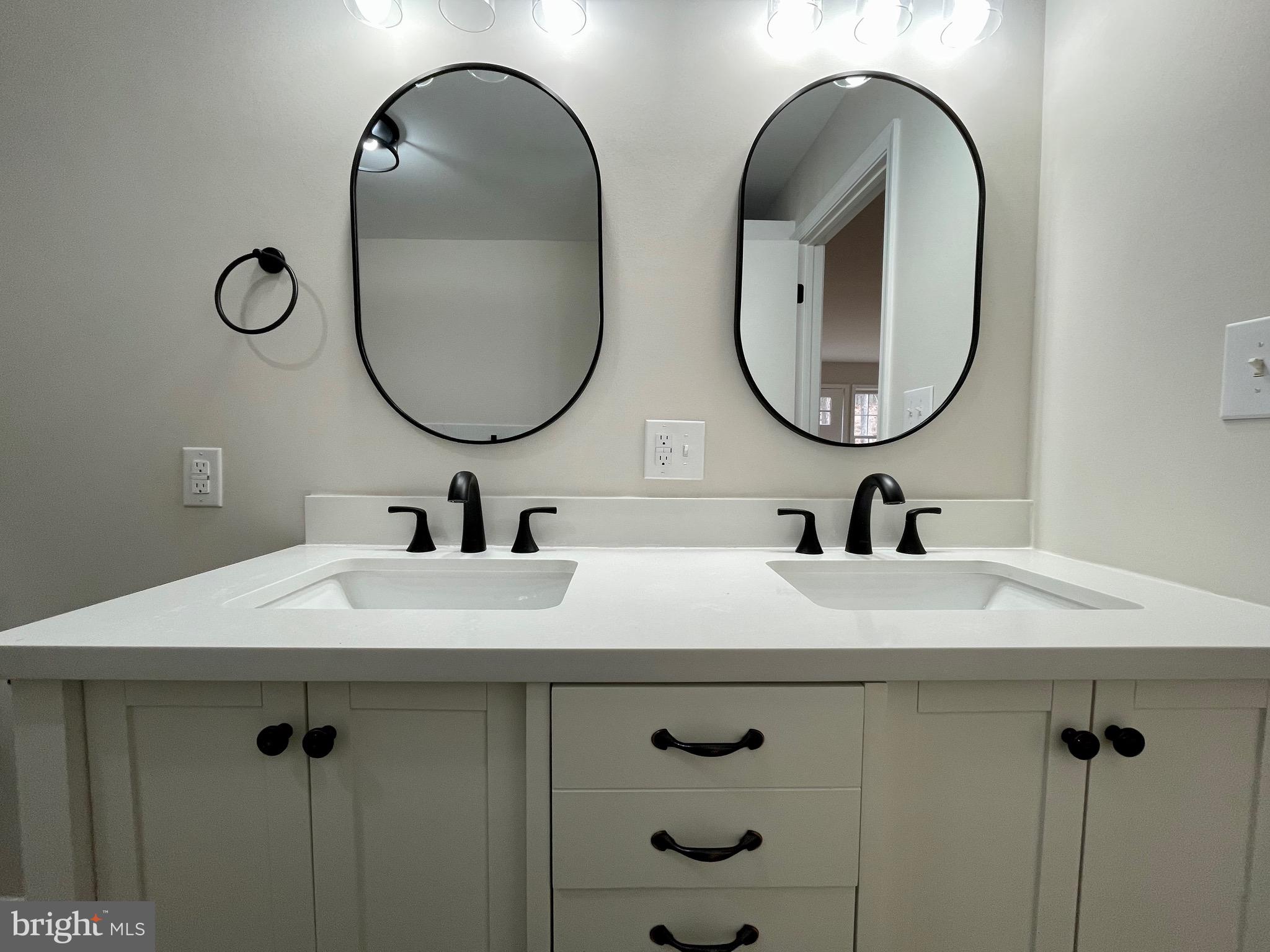 SLEEPY HOLLOW - Residential