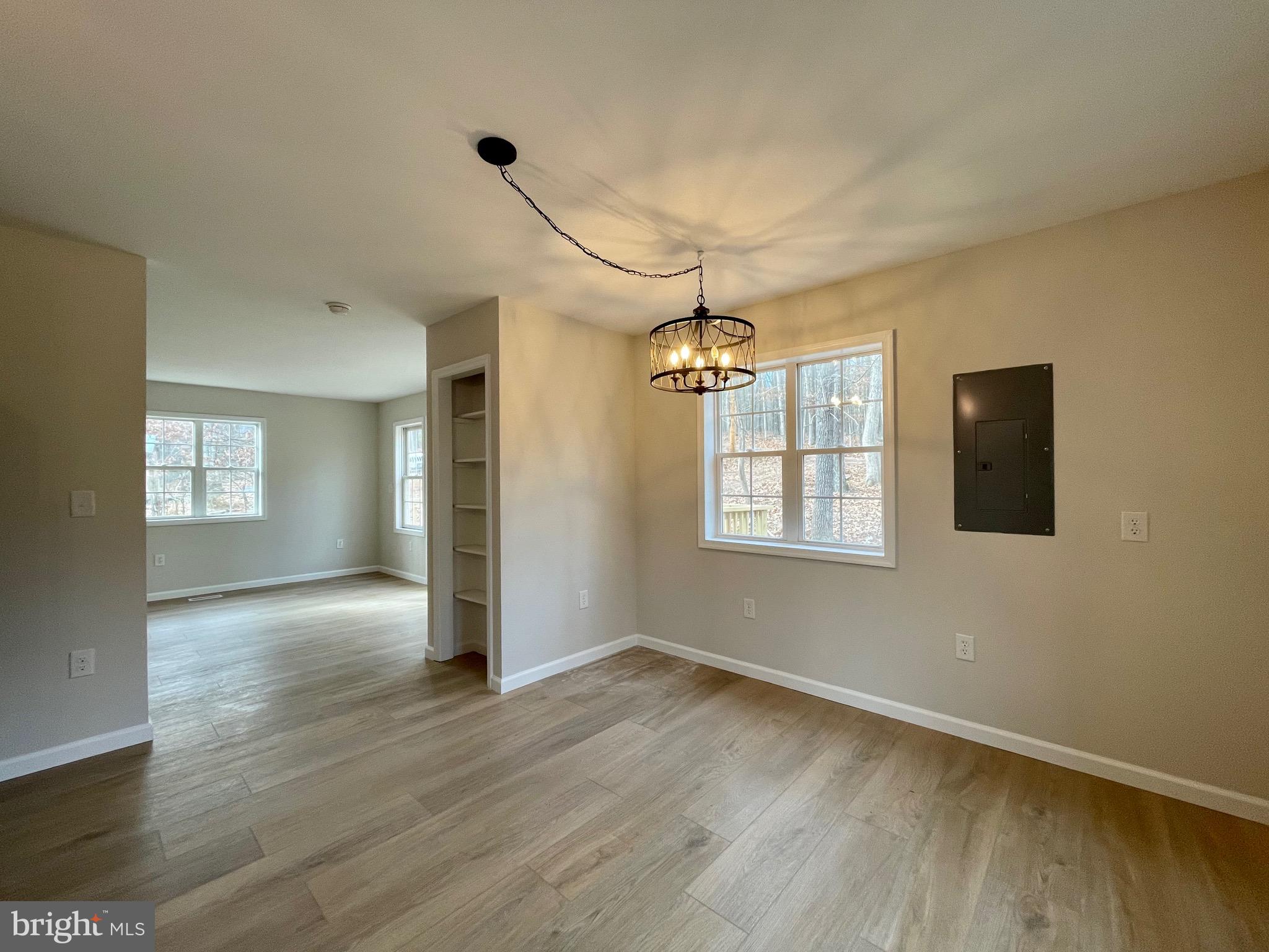 SLEEPY HOLLOW - Residential