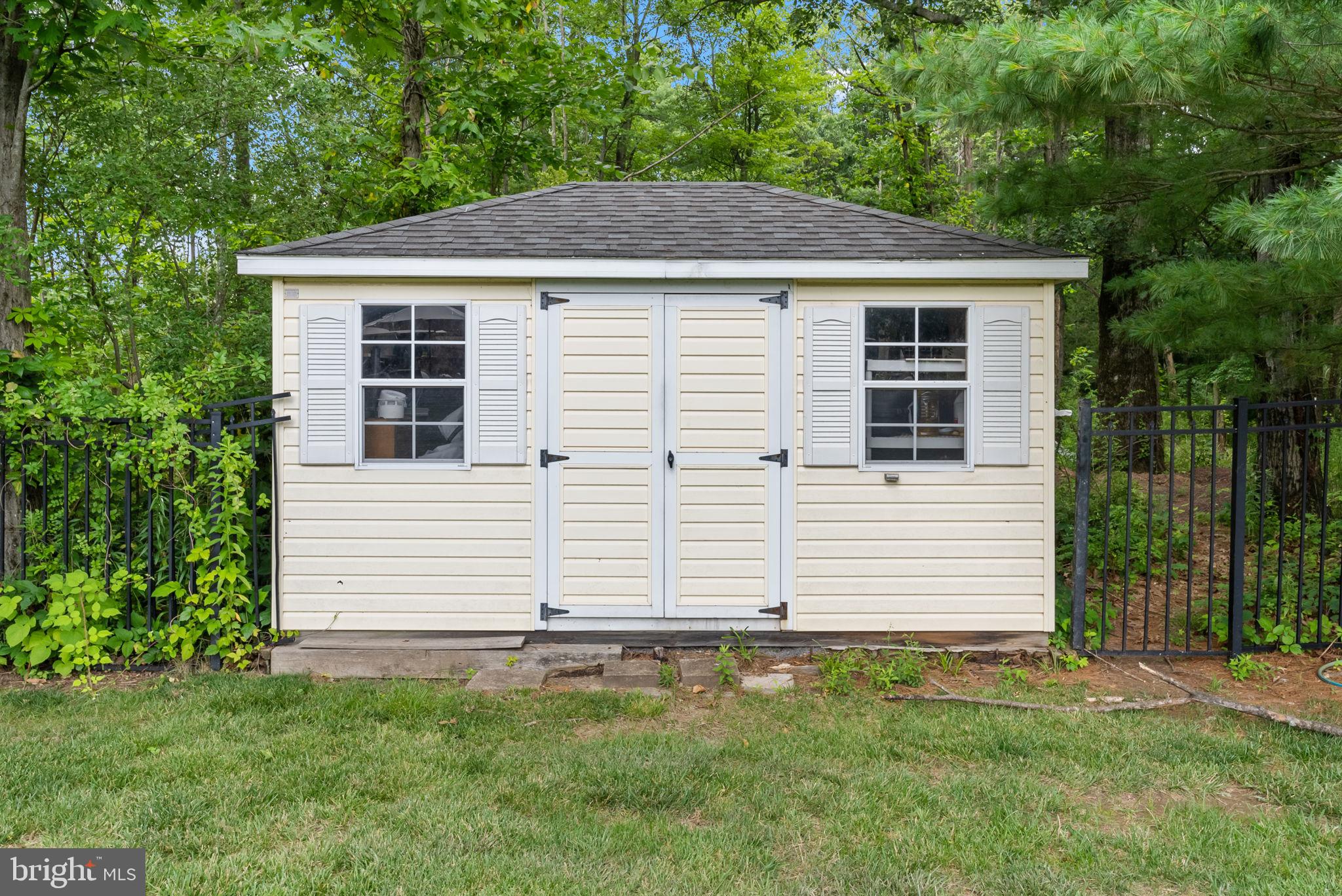 WARWICK ESTS - Residential